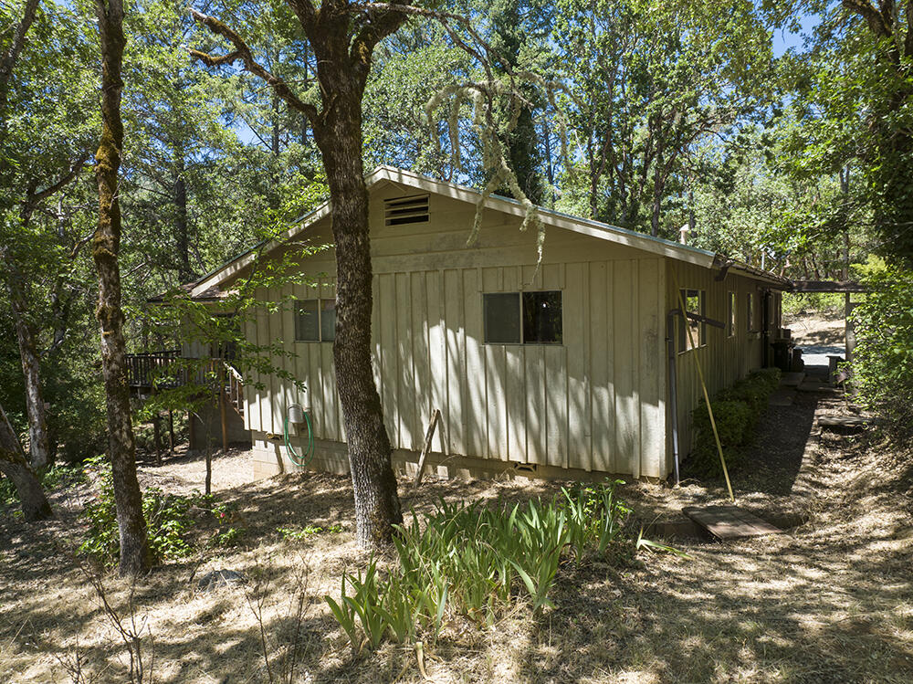 1185 W Jones Creek Road
