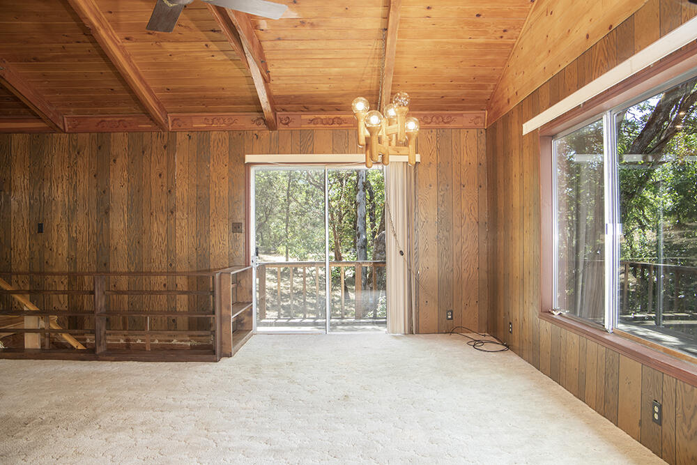1185 W Jones Creek Road