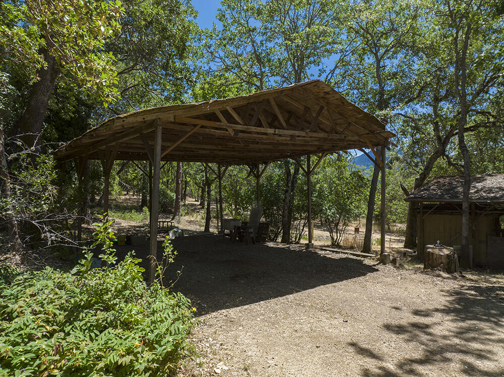 1185 W Jones Creek Road