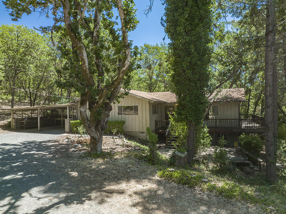 1185 W Jones Creek Road