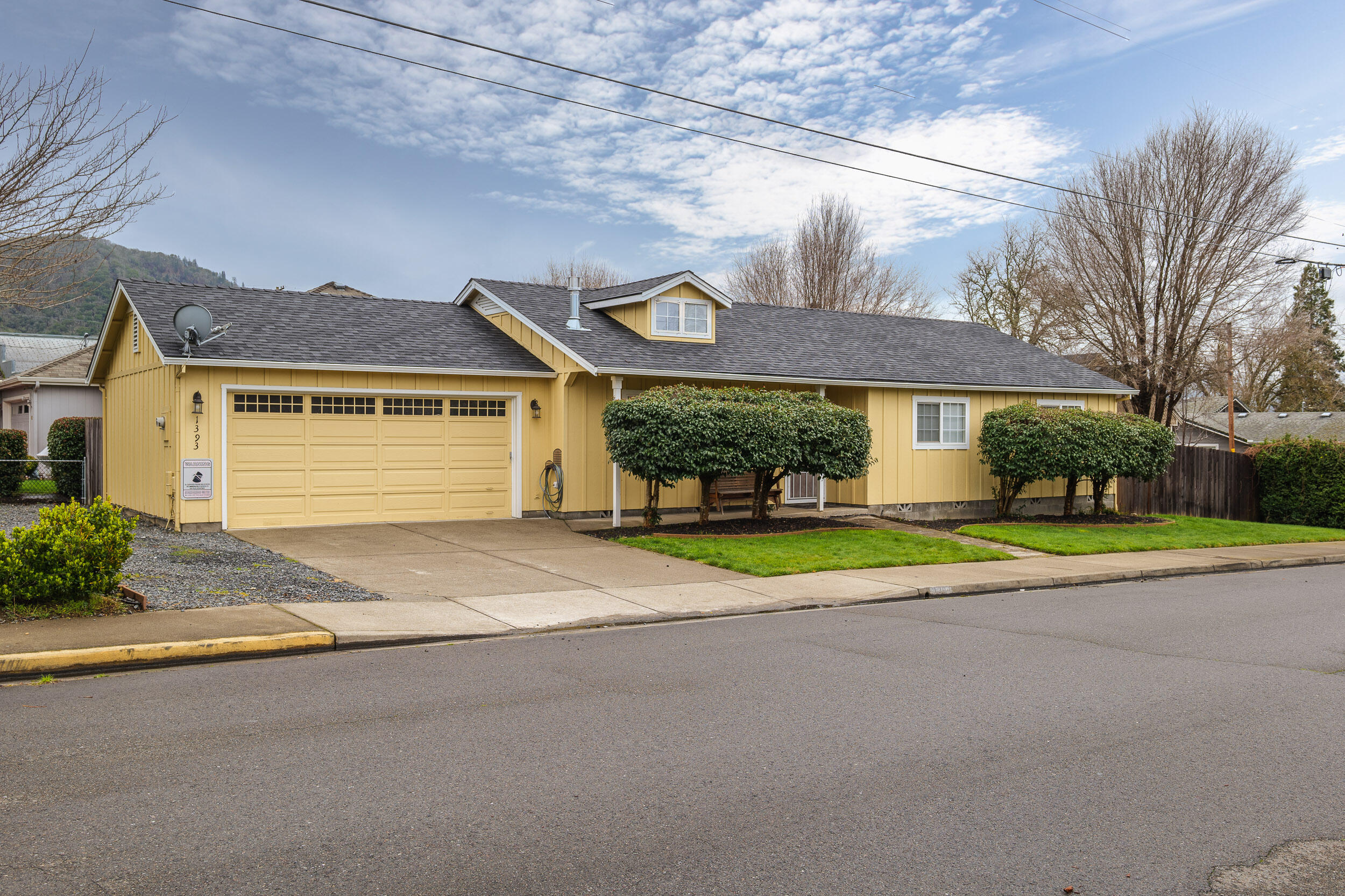 1393 NW Conklin Avenue