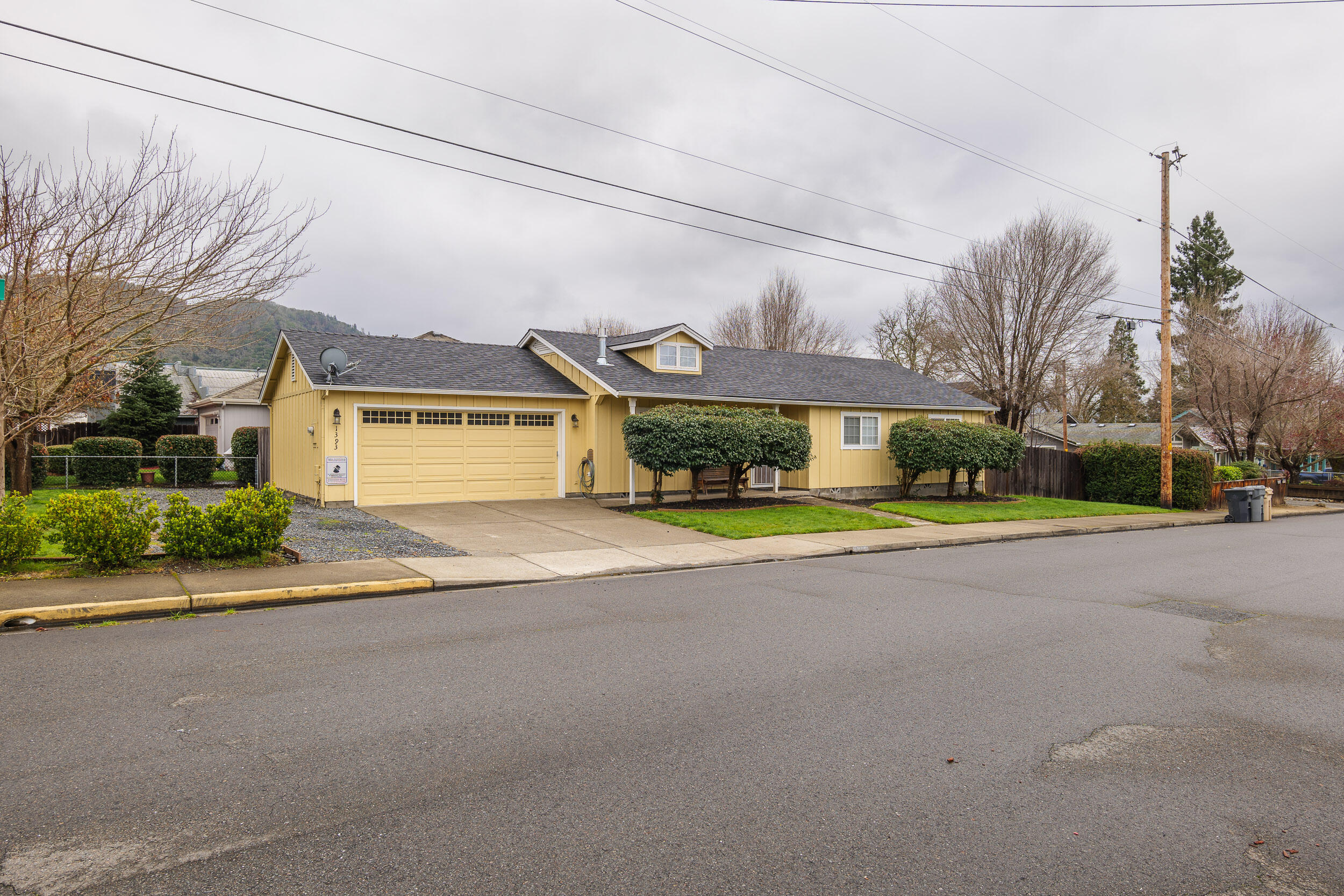 1393 NW Conklin Avenue