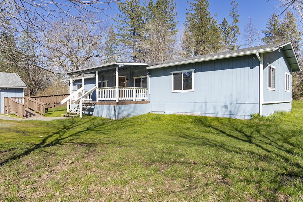 690 Flaming Road