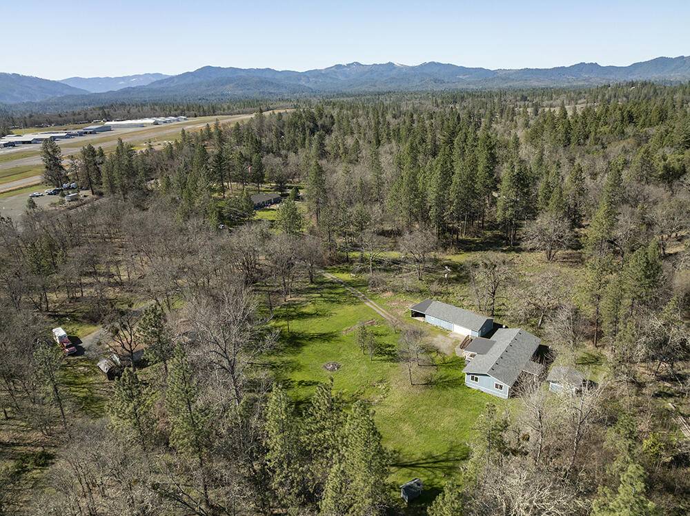 690 Flaming Road