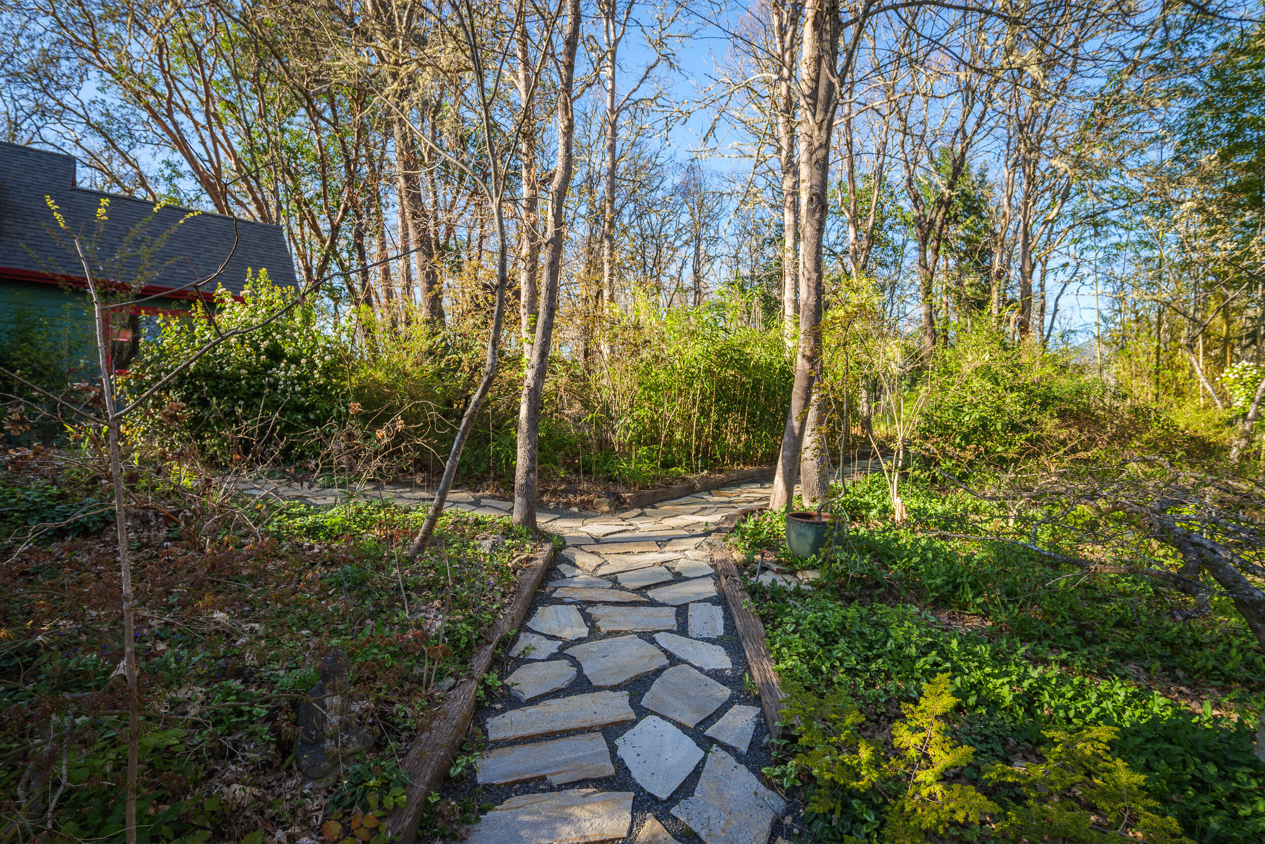 3800 Russell Road