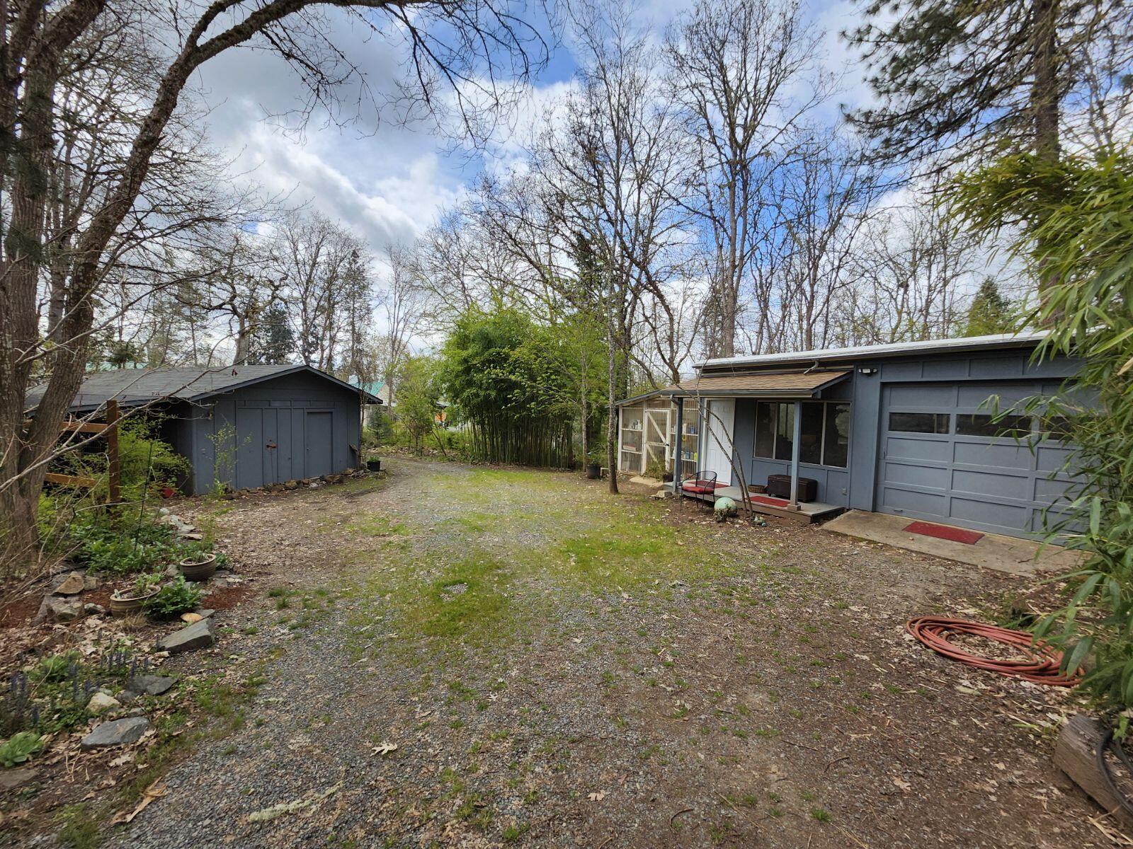 3800 Russell Road