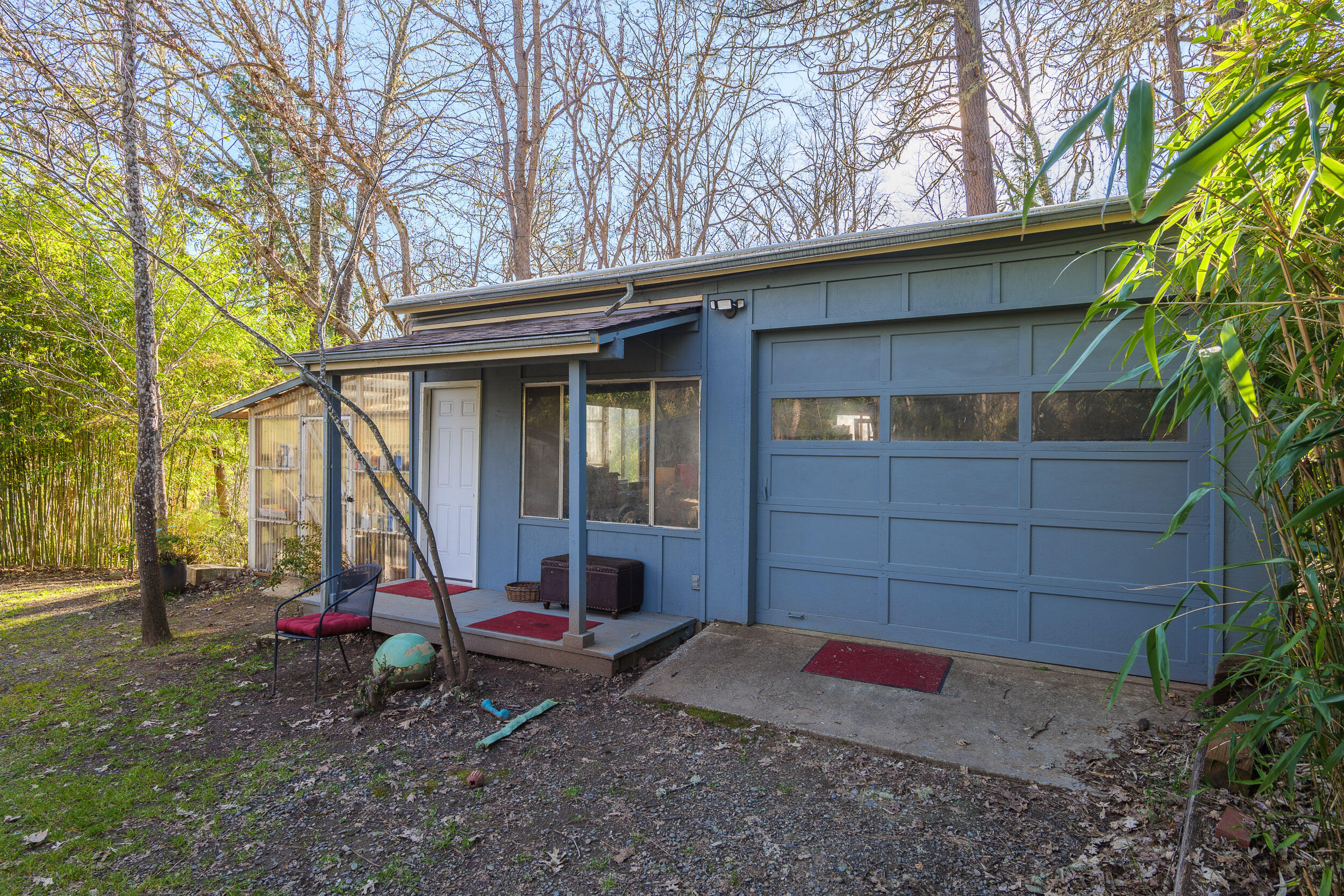 3800 Russell Road