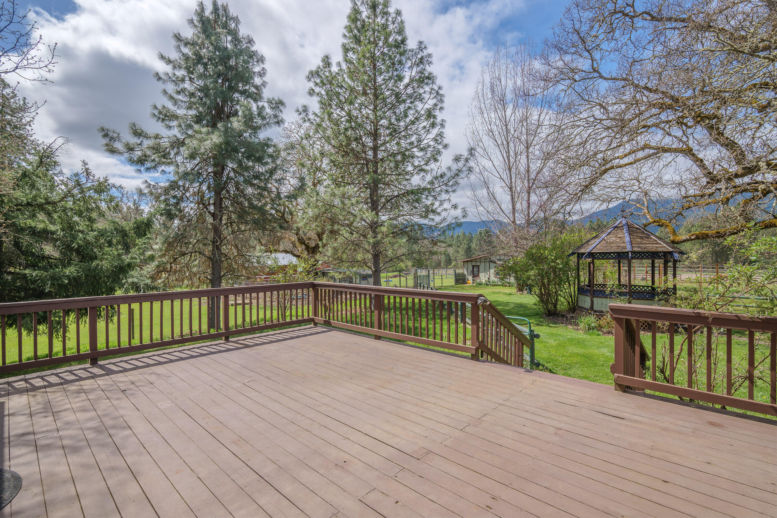 1255 Pleasant Creek Road