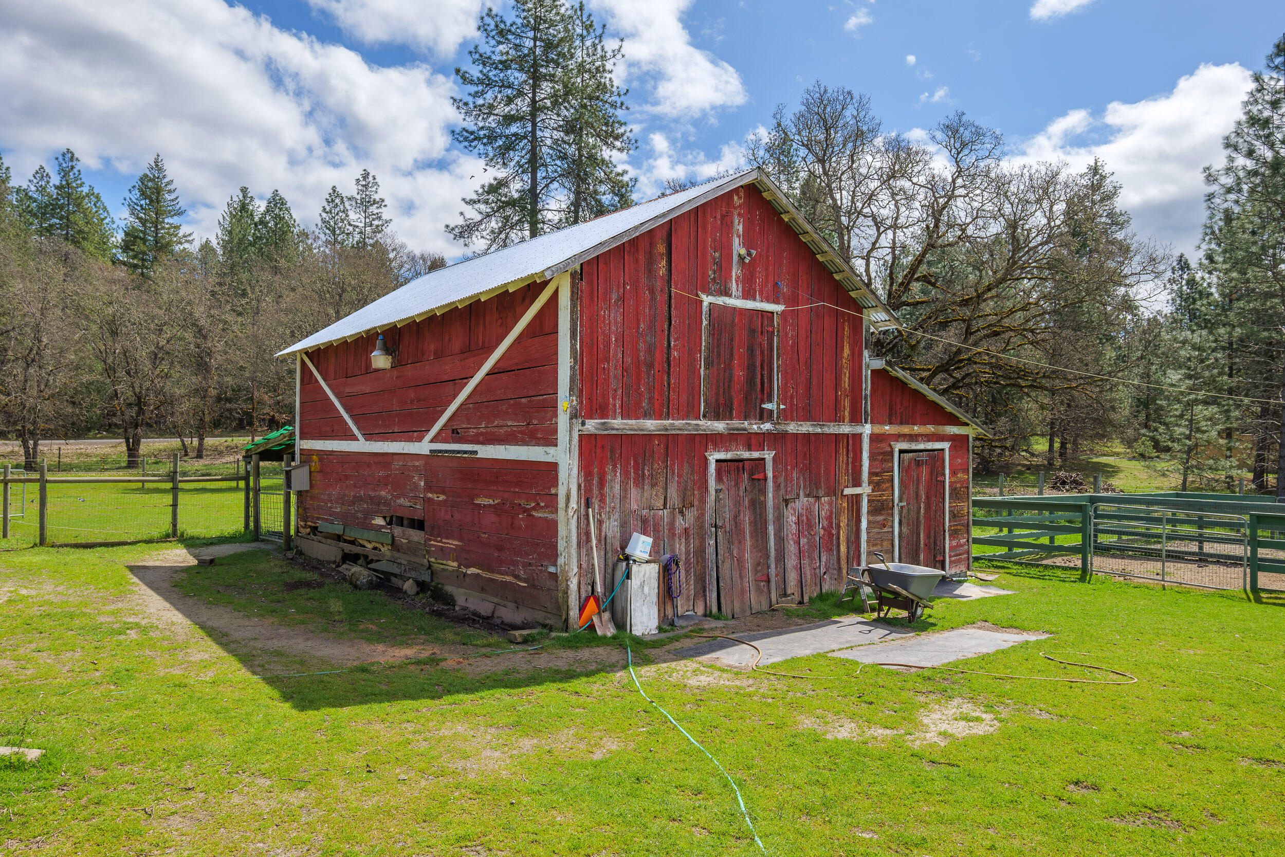 1255 Pleasant Creek Road