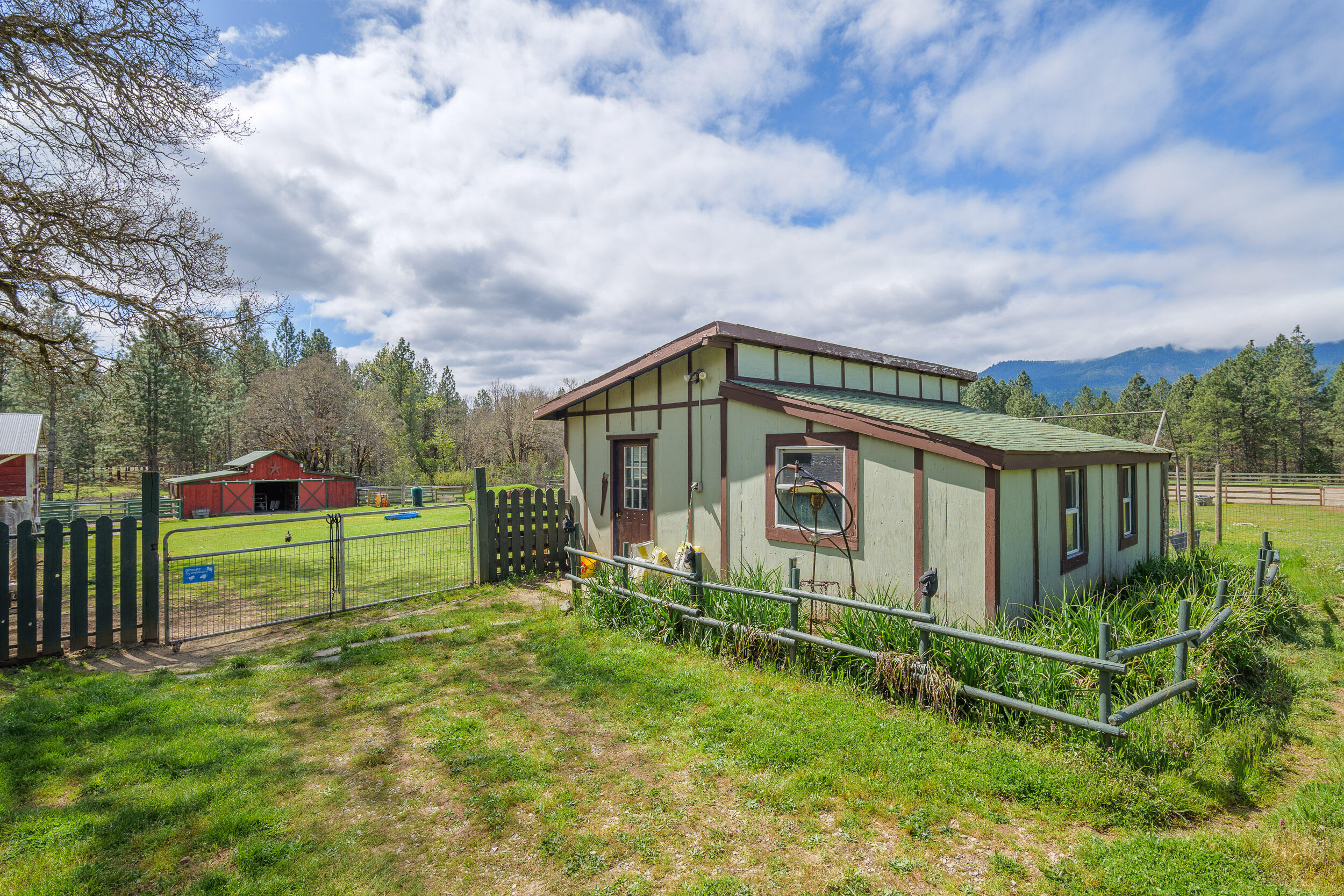 1255 Pleasant Creek Road