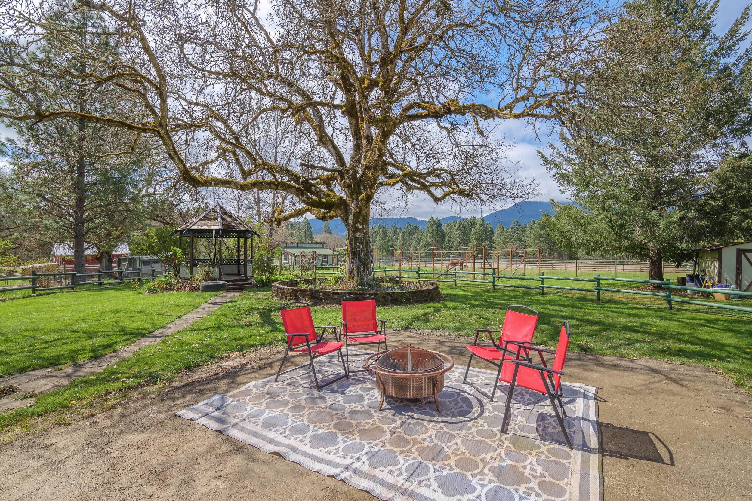 1255 Pleasant Creek Road