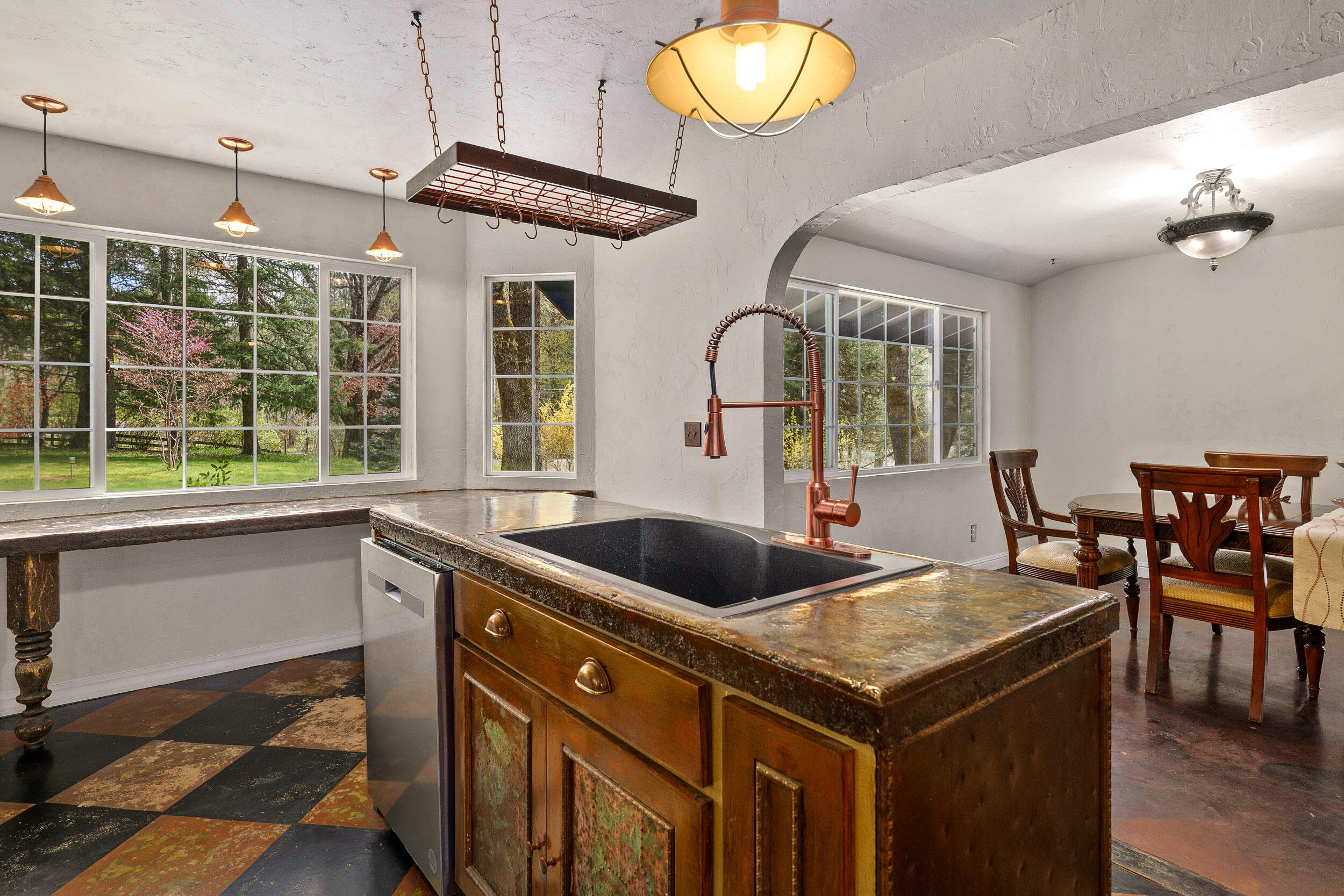 1255 Pleasant Creek Road