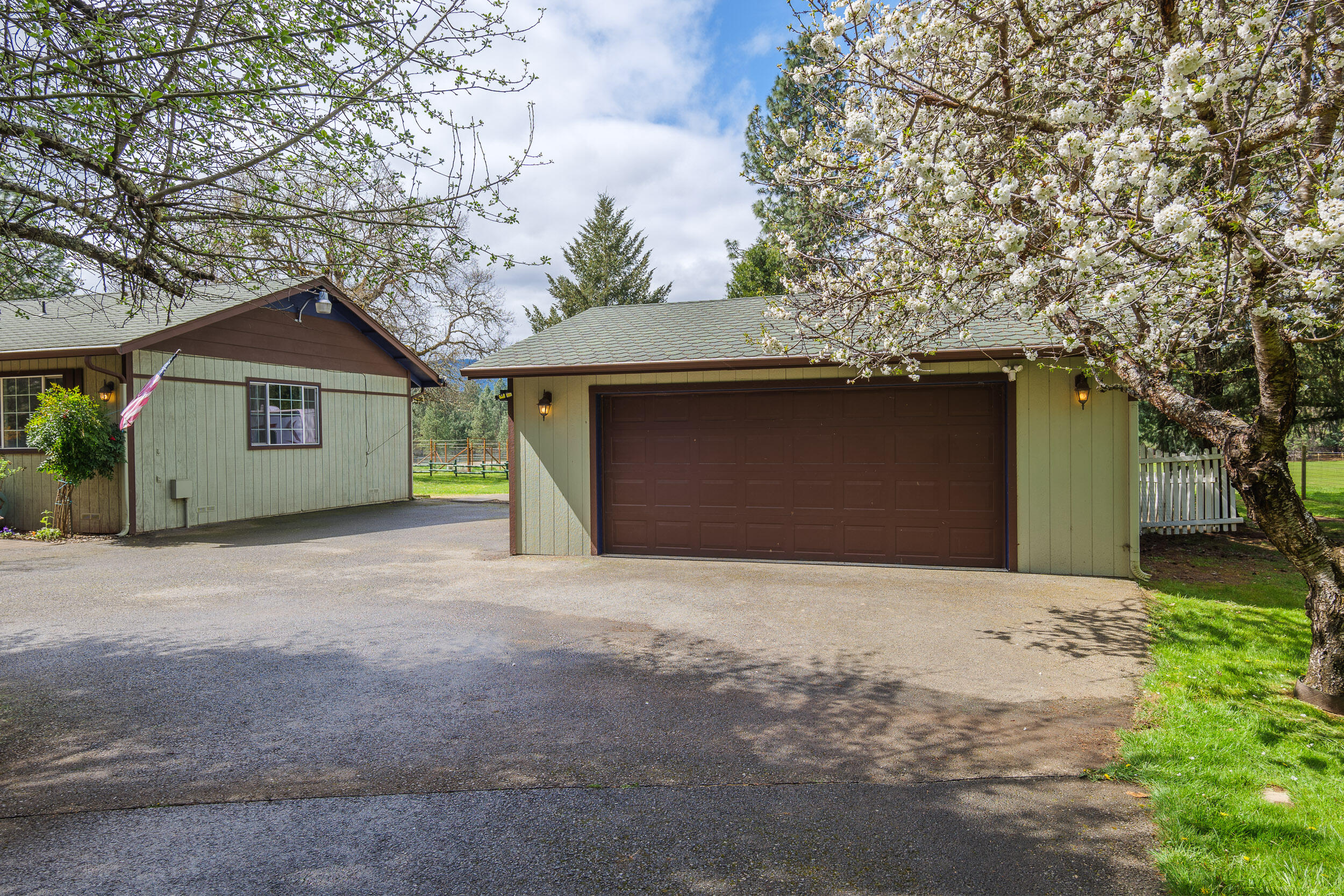 1255 Pleasant Creek Road