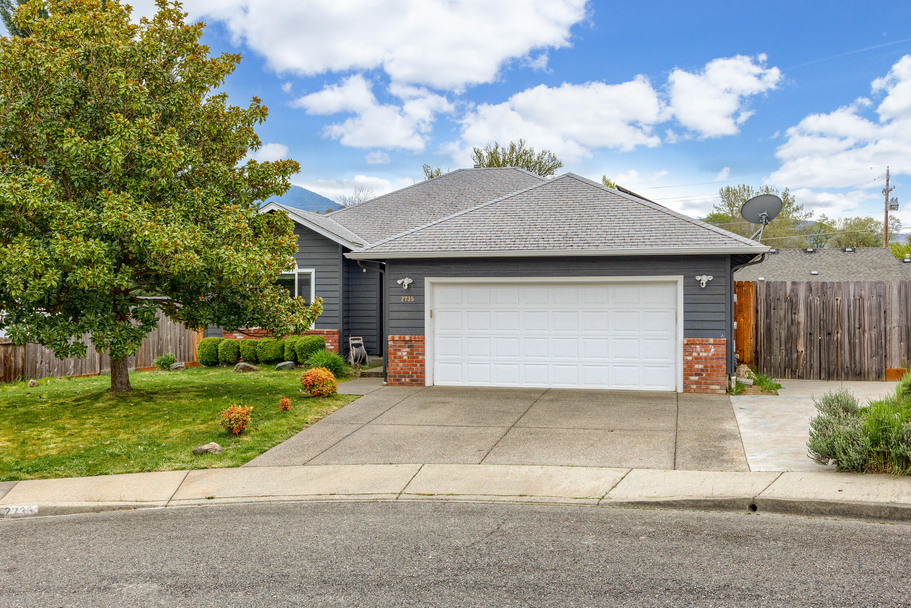 2735 SW Garden Meadow Drive