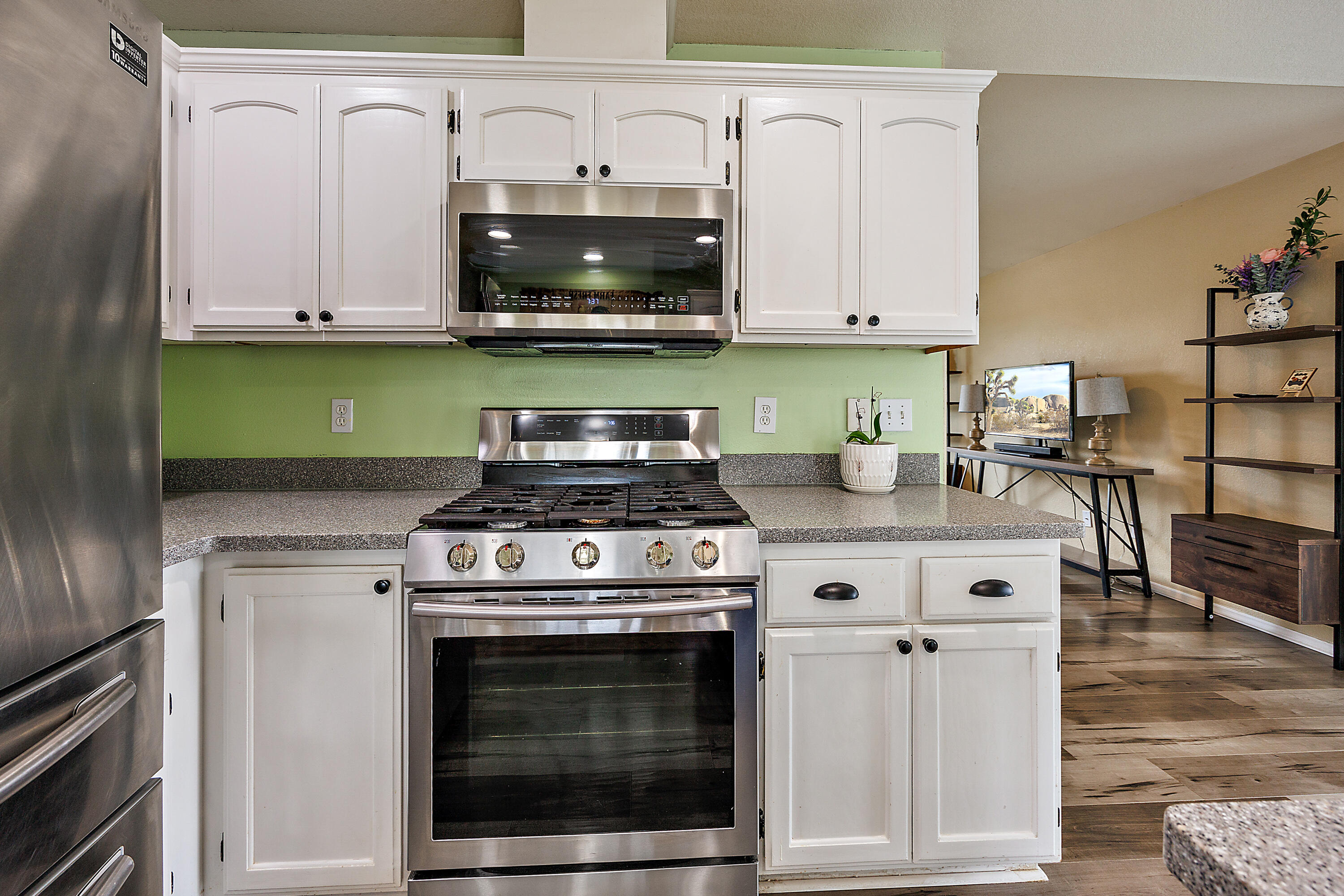 2735 SW Garden Meadow Drive