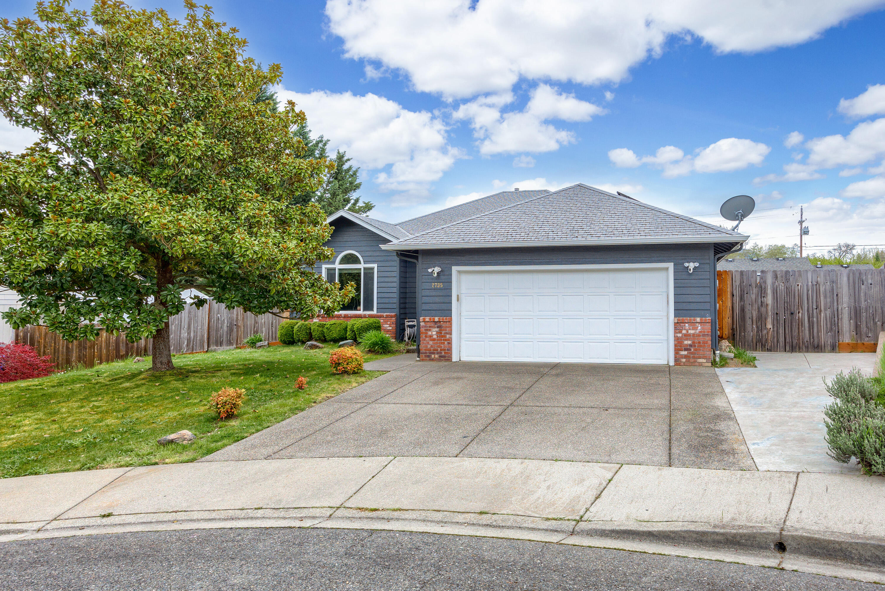 2735 SW Garden Meadow Drive