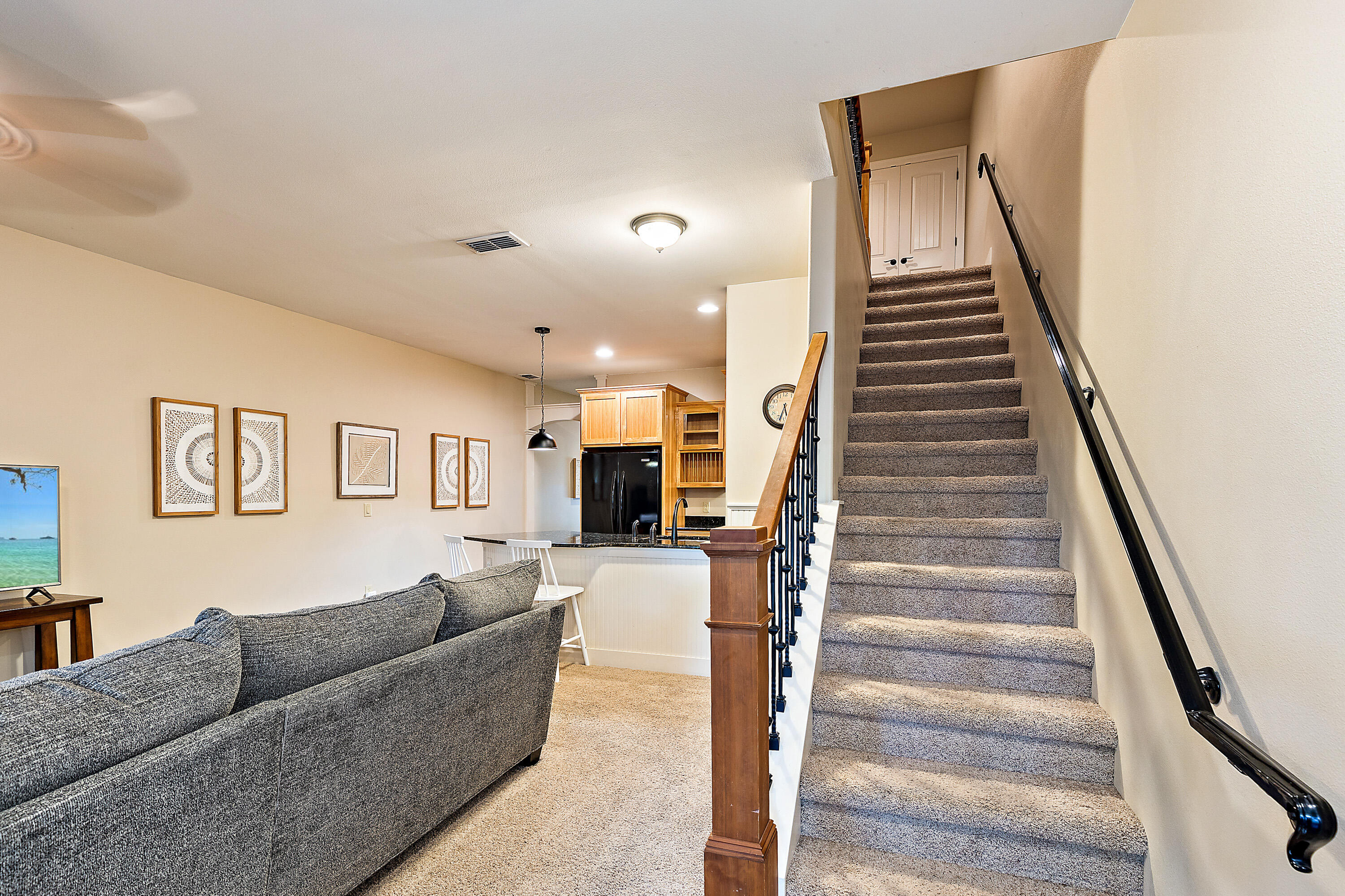 692 SE Vine Maple Lane