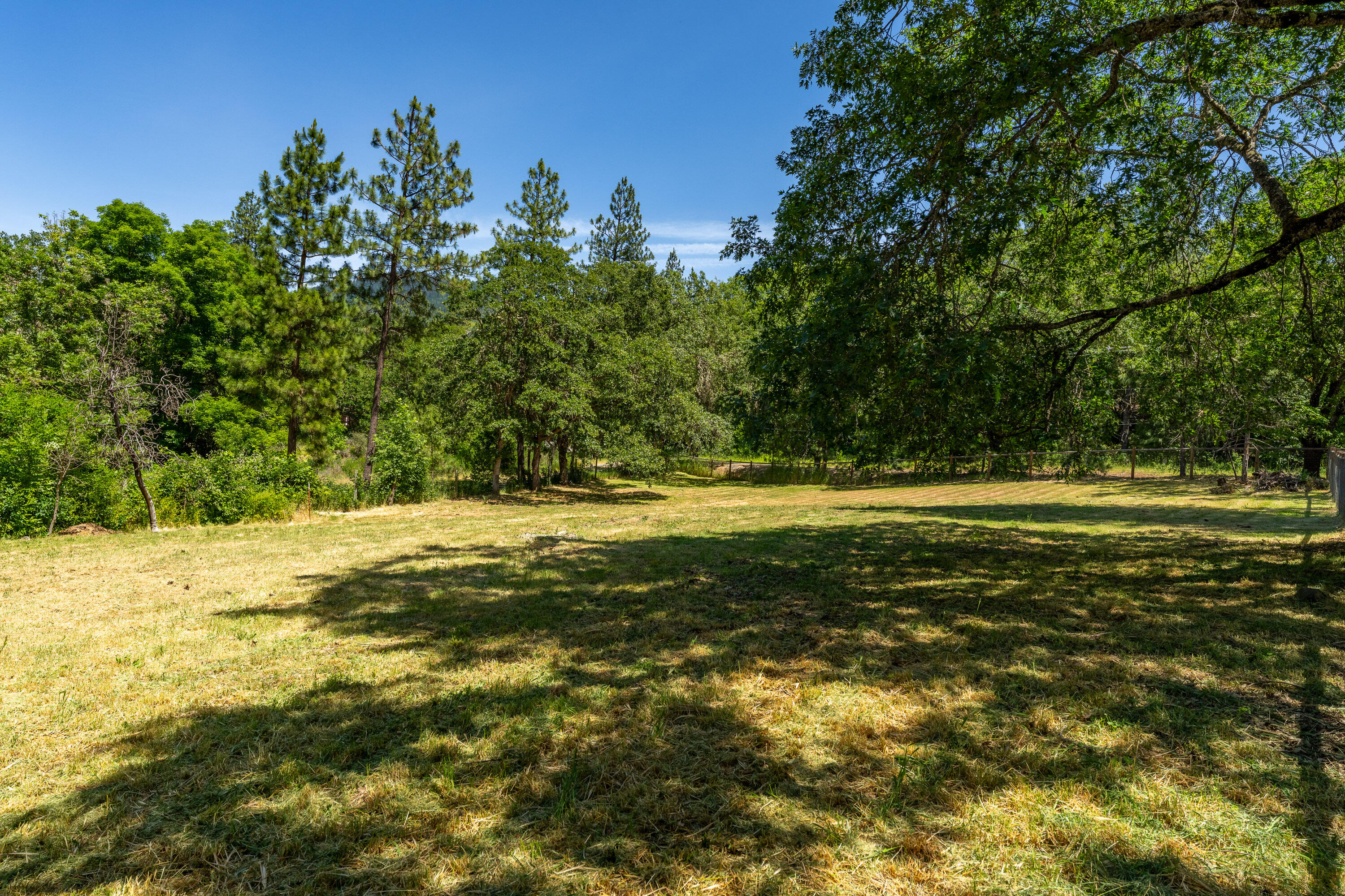 5900 Hugo Road