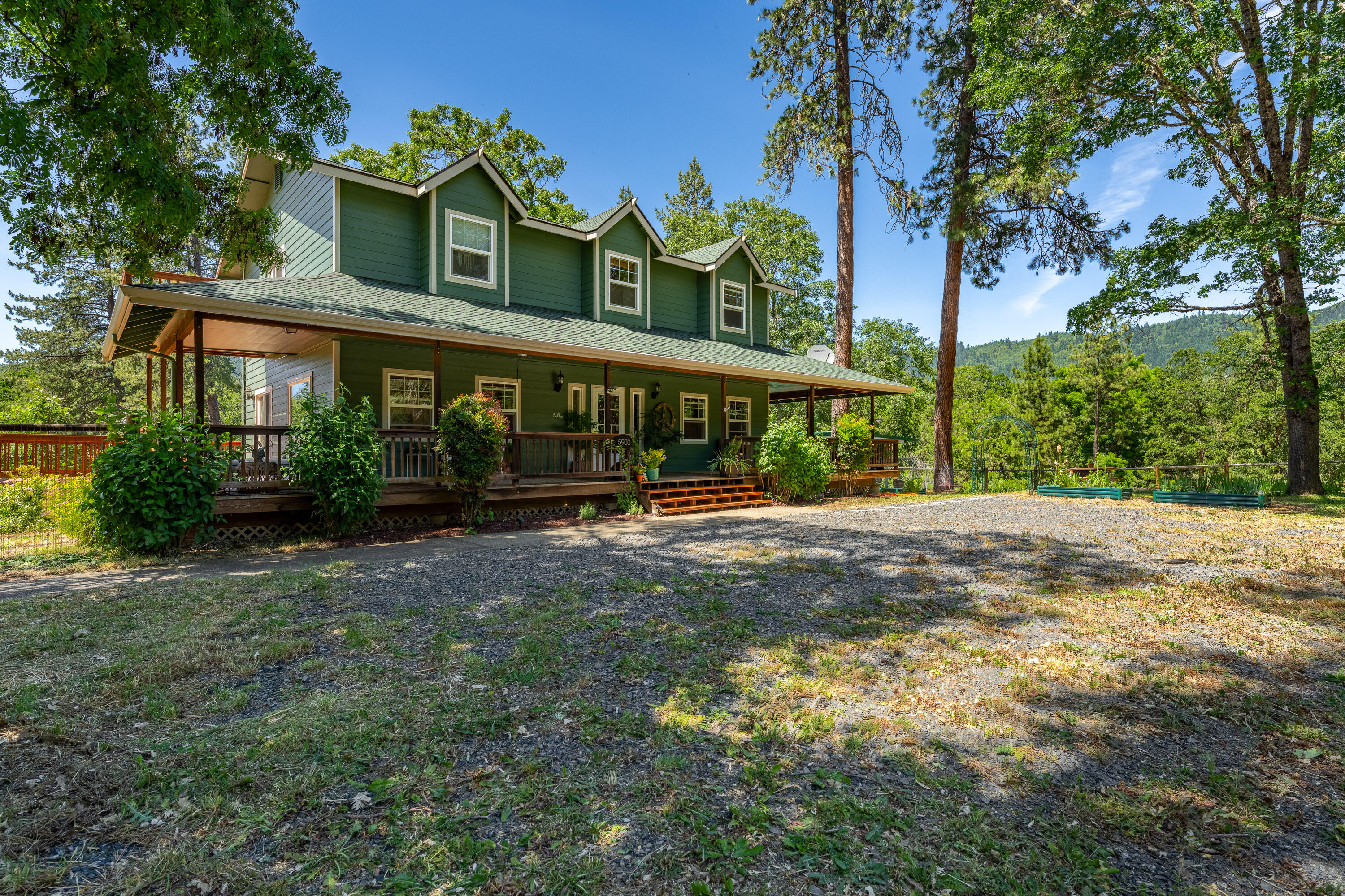 5900 Hugo Road