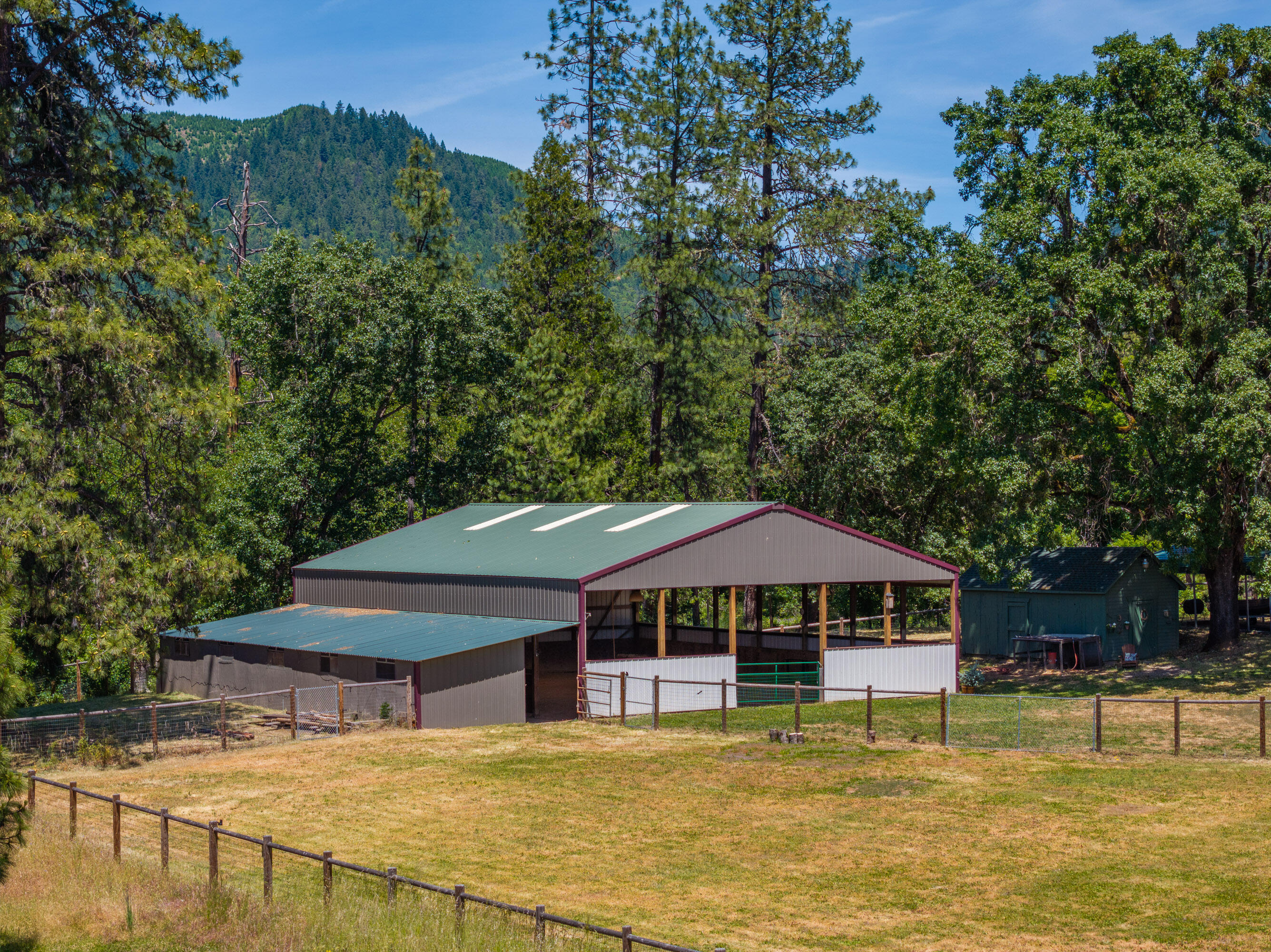 5900 Hugo Road