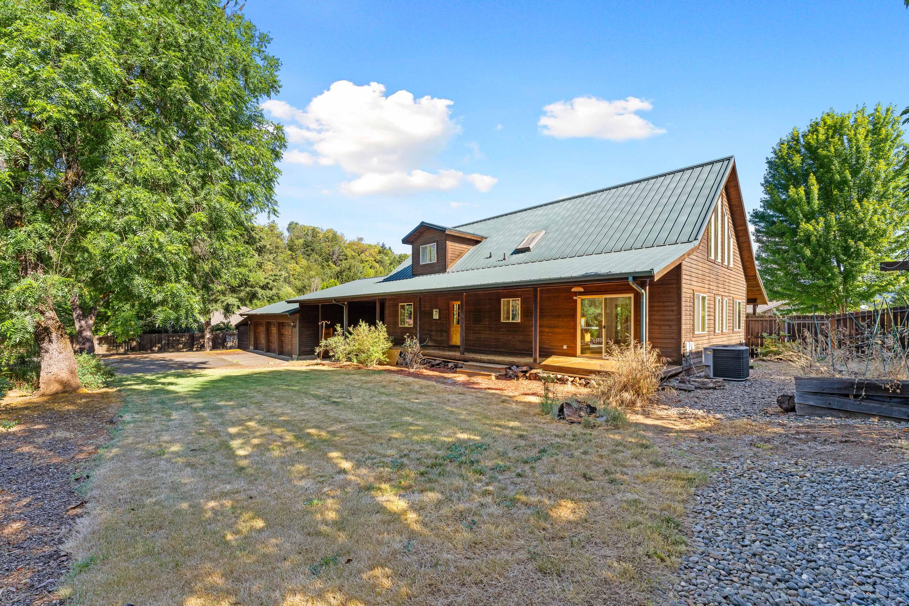 87 SE Troll View Road