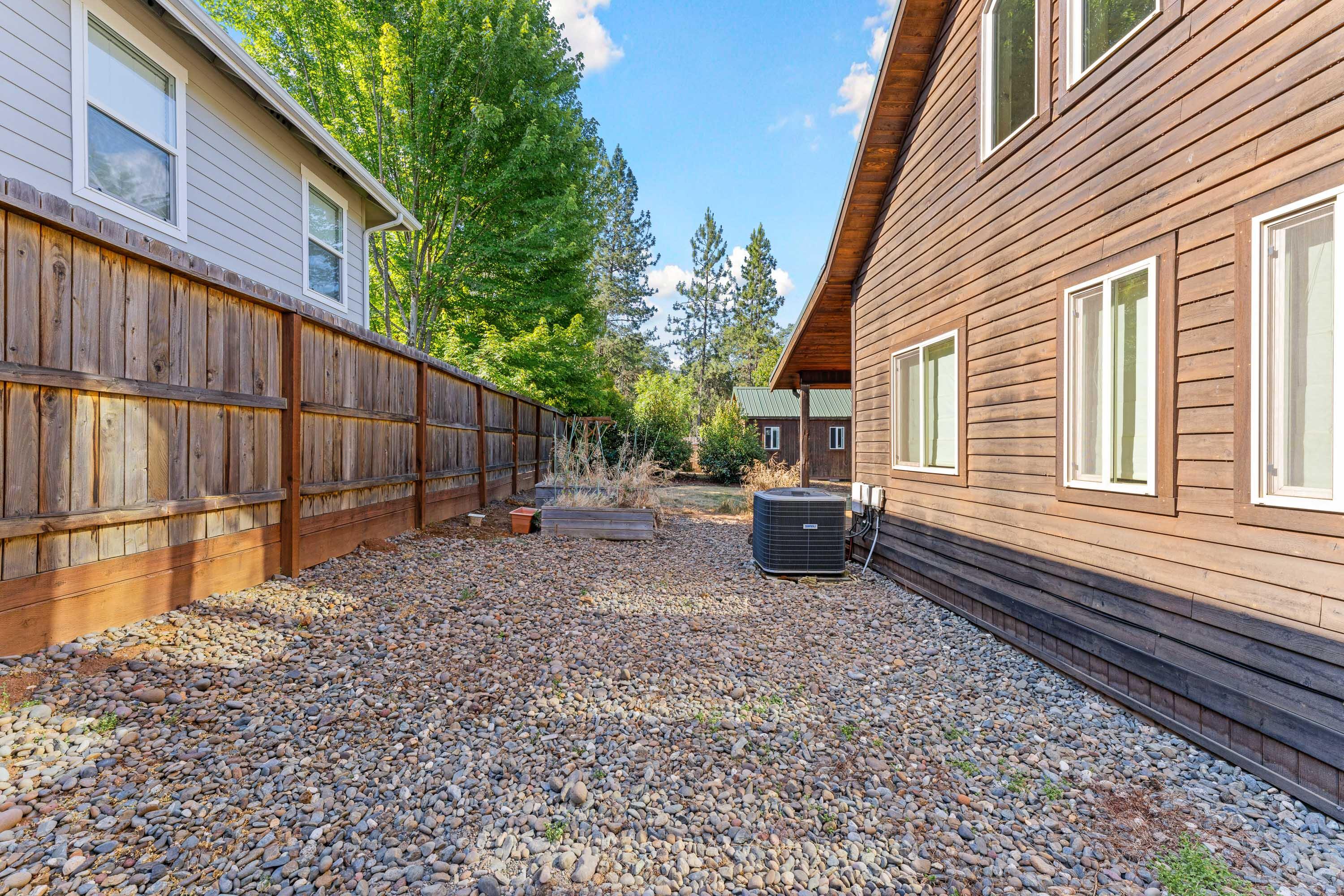 87 SE Troll View Road