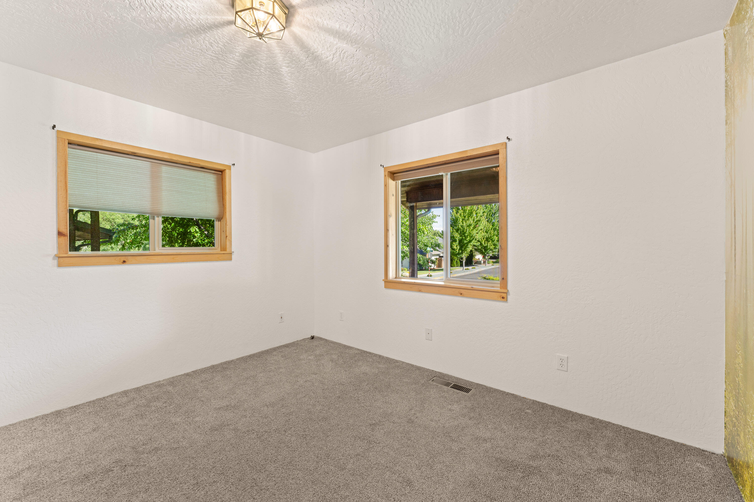 87 SE Troll View Road