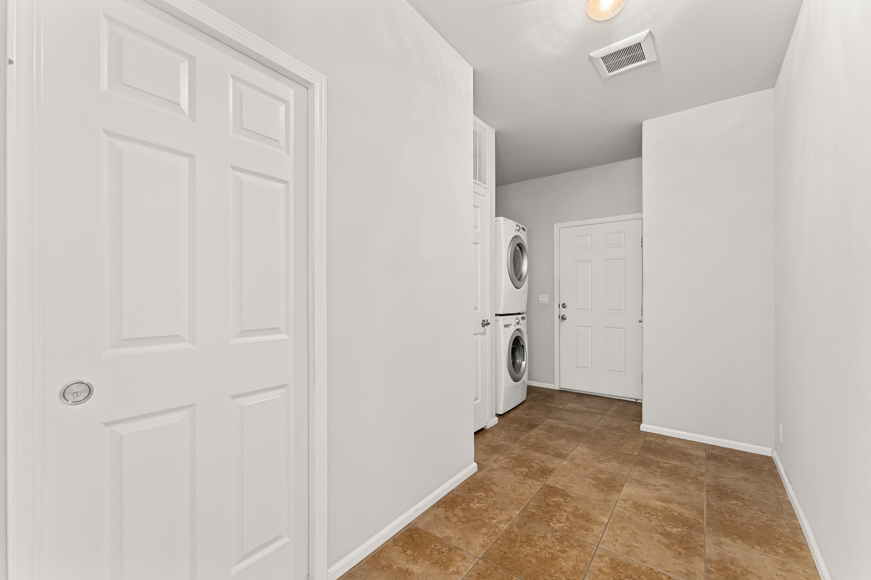 2135 Williams Highway