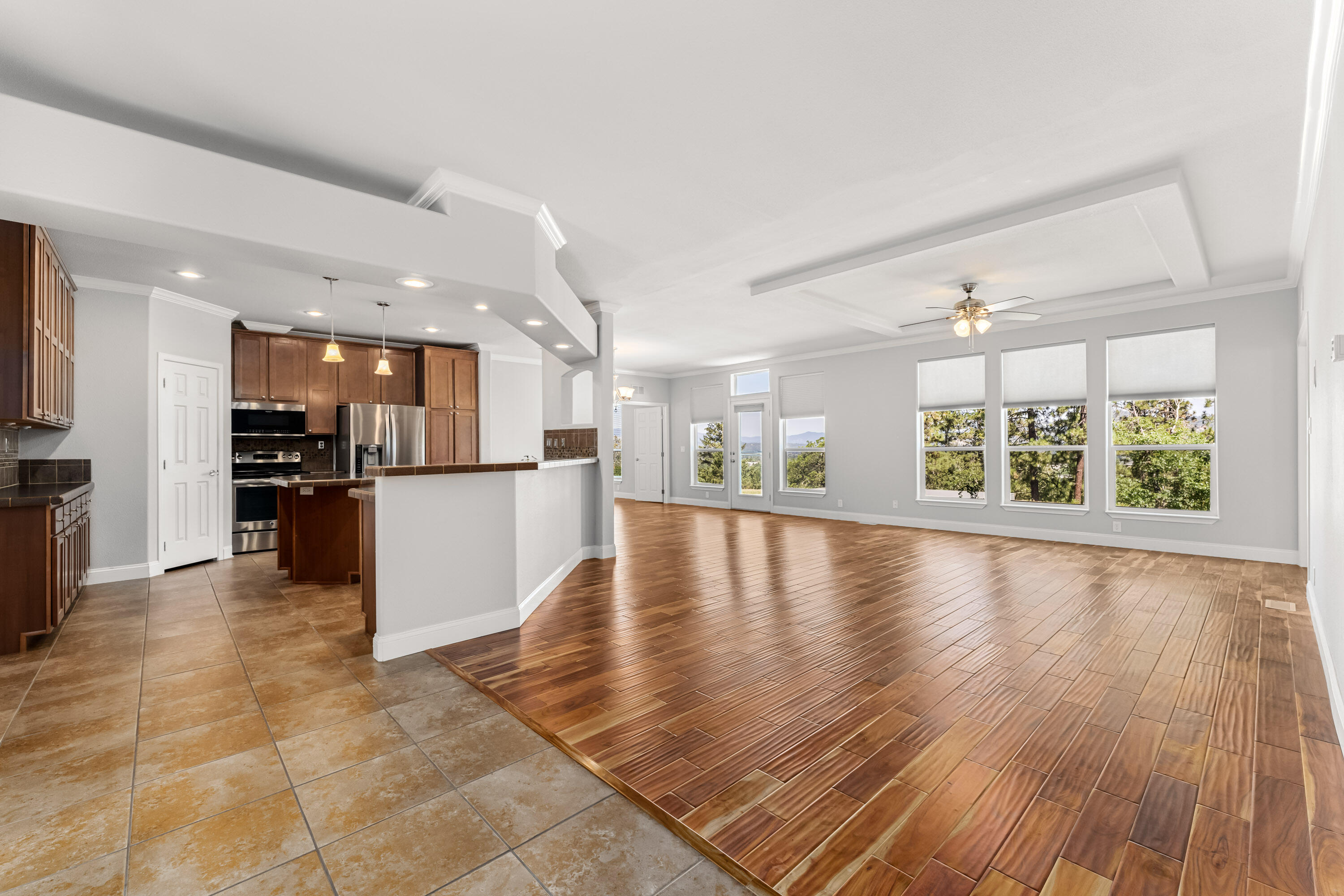 2135 Williams Highway