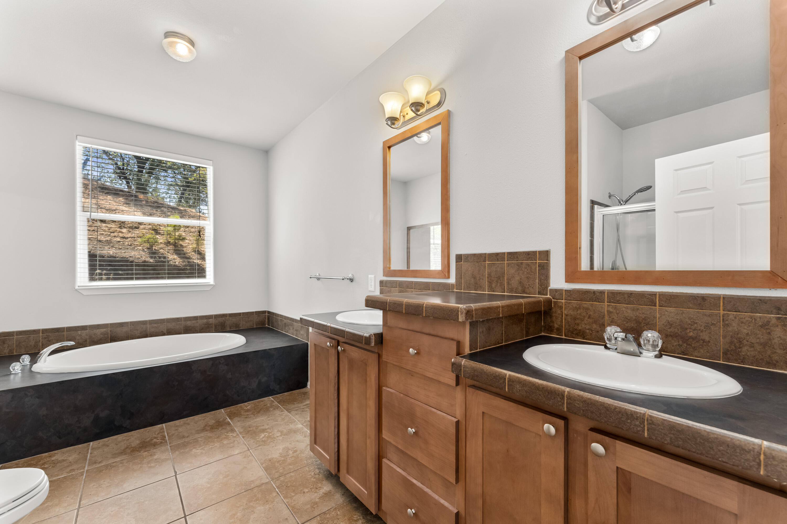 2135 Williams Highway