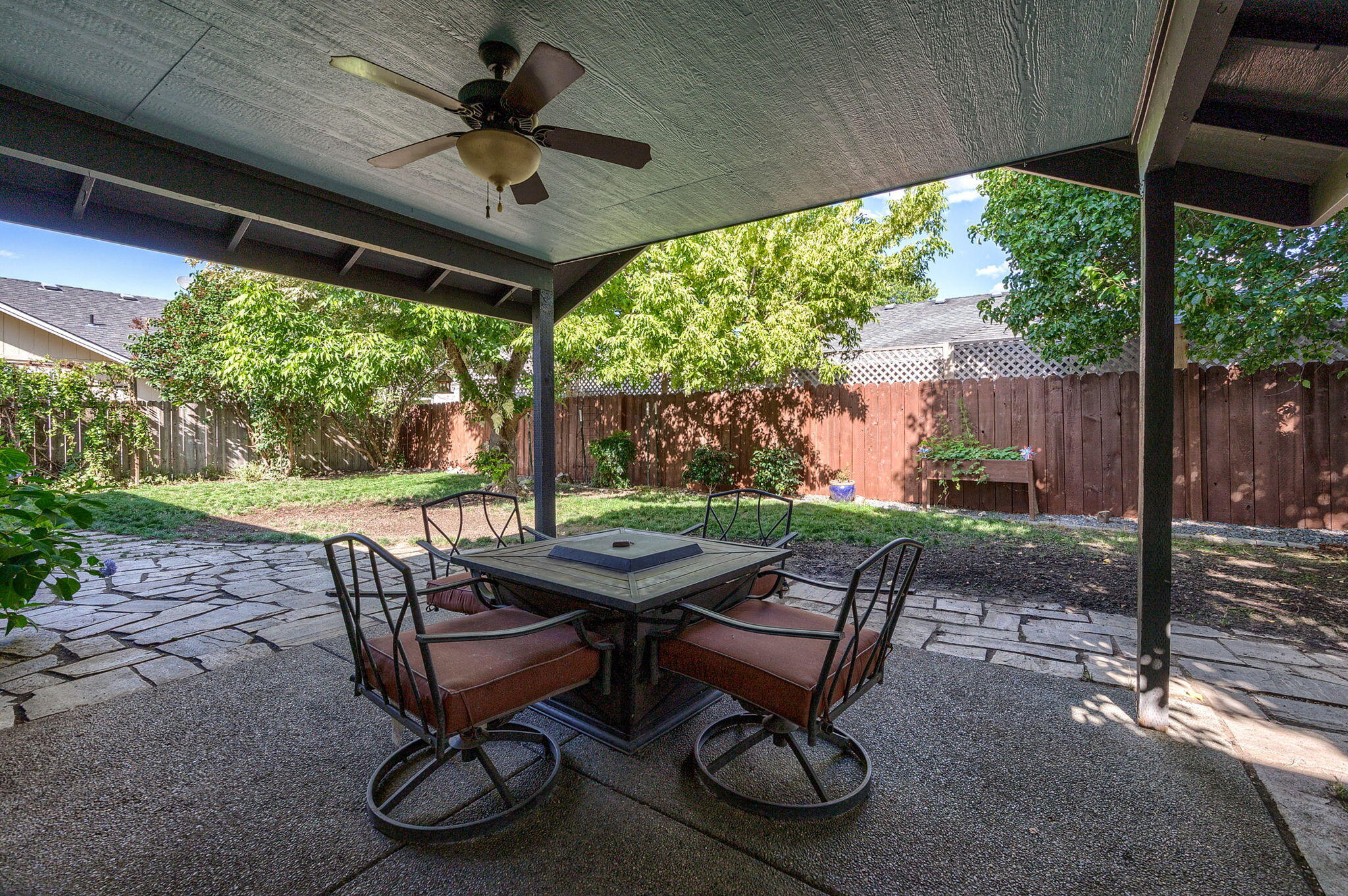 1675 Nunnwood Lane