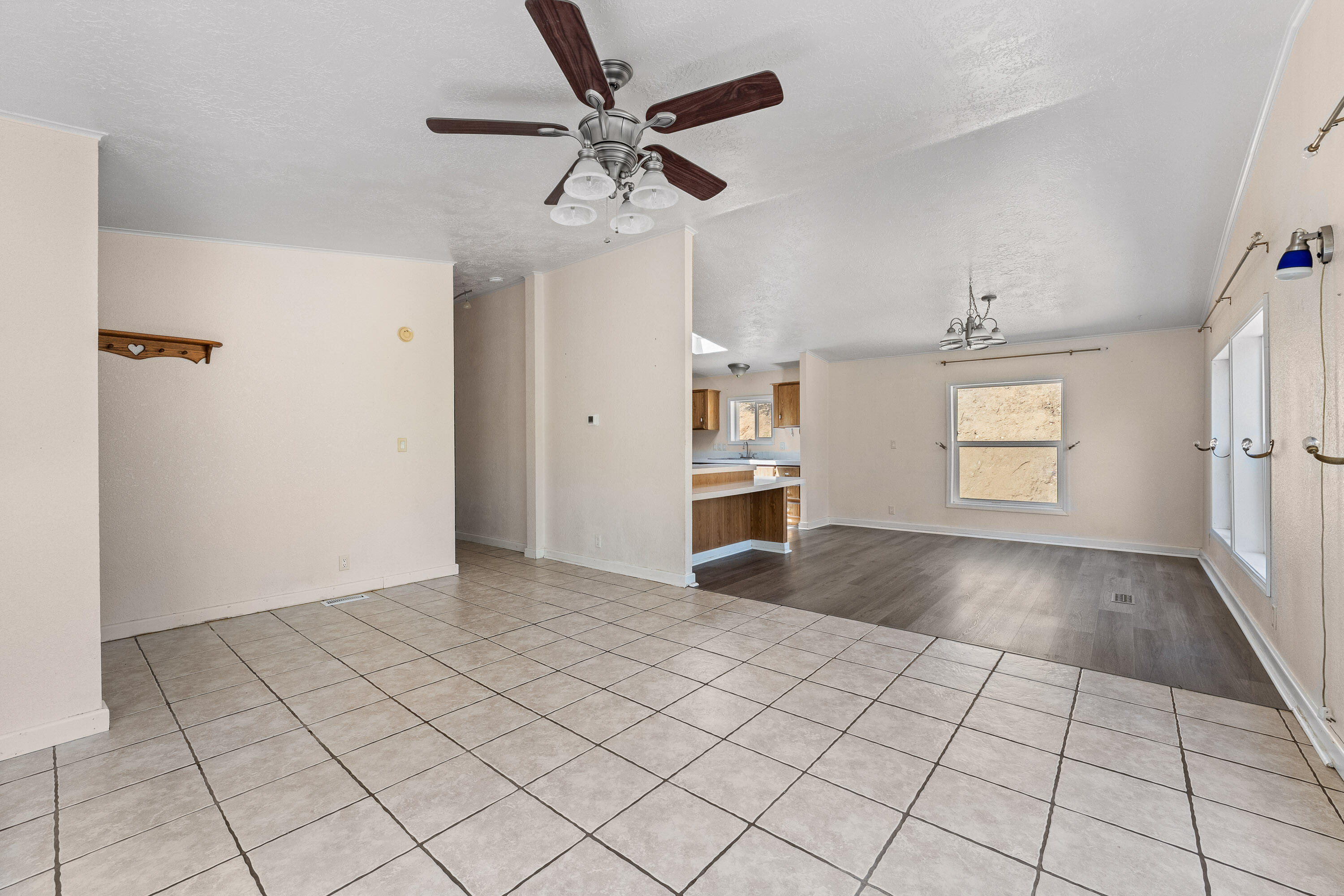 17013 Williams Highway