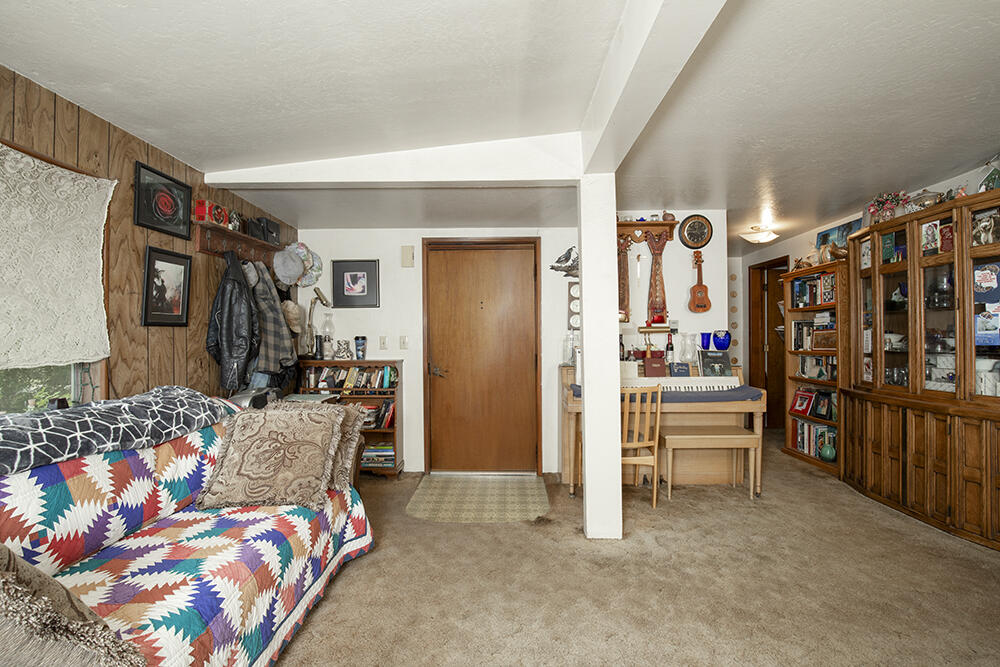 4441 Upper River Road