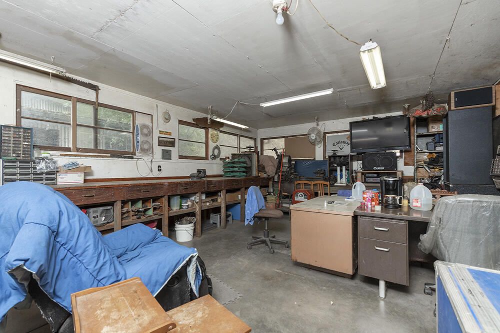 4441 Upper River Road