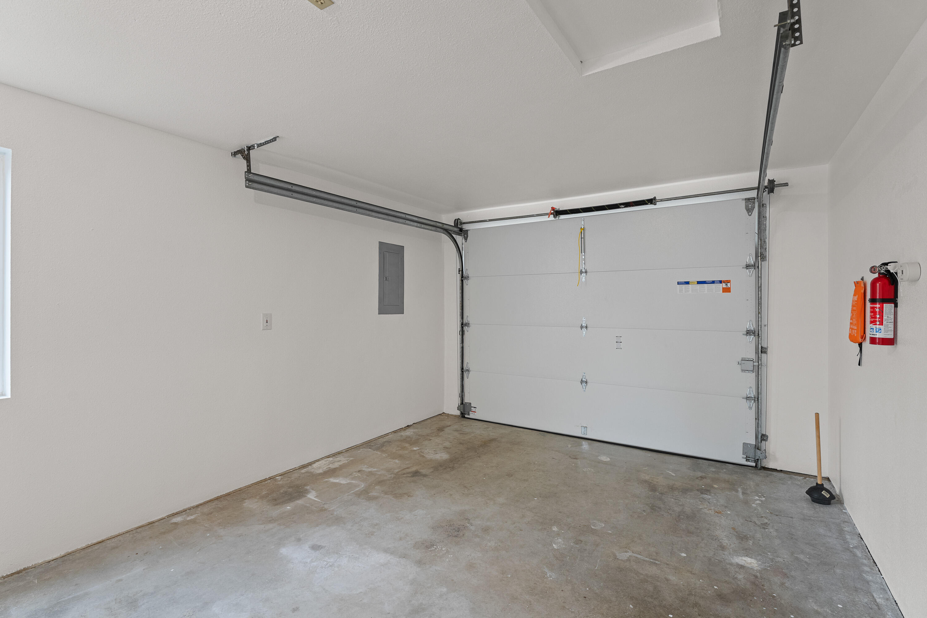 11311133 SW Central Avenue