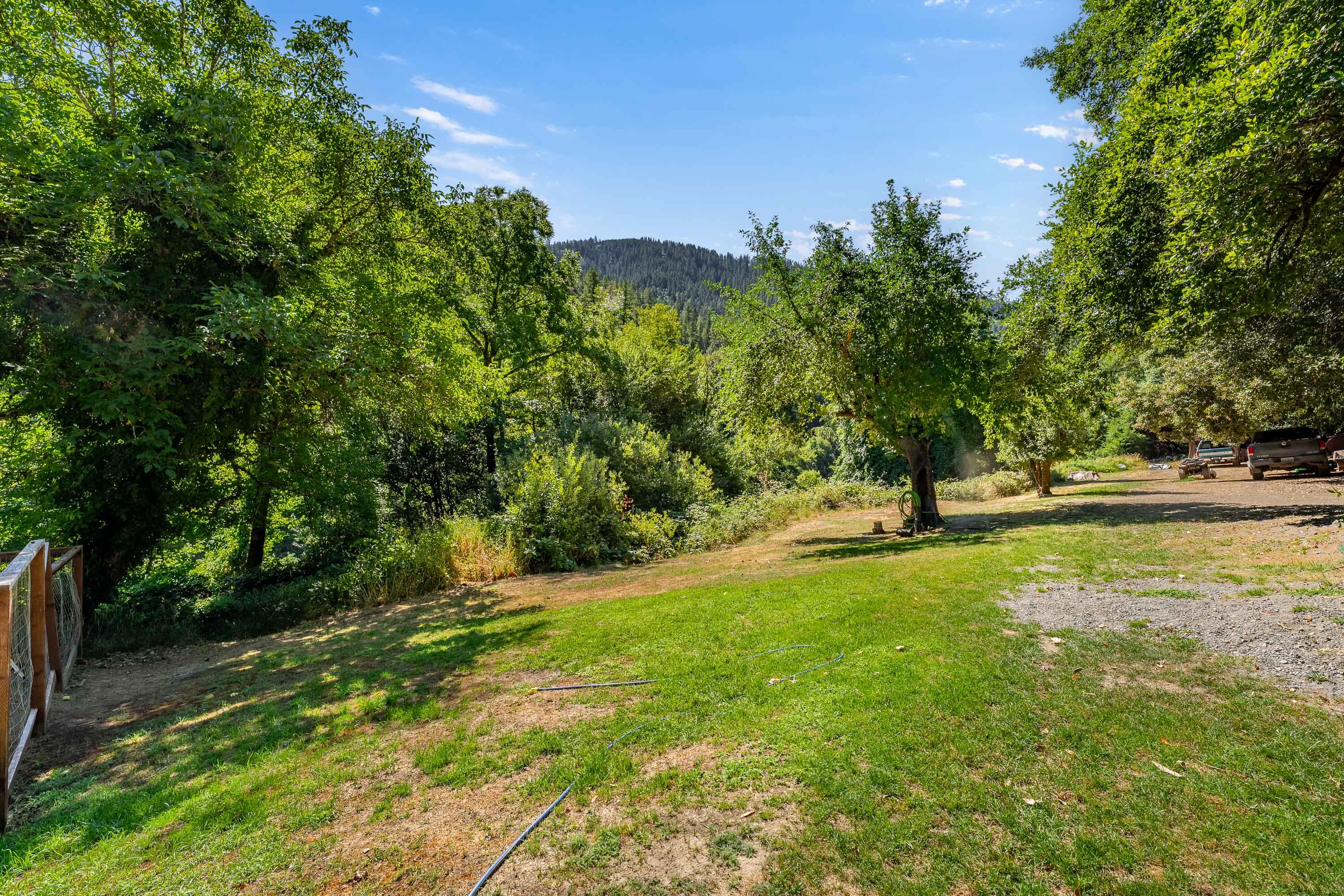 7800 Rogue River