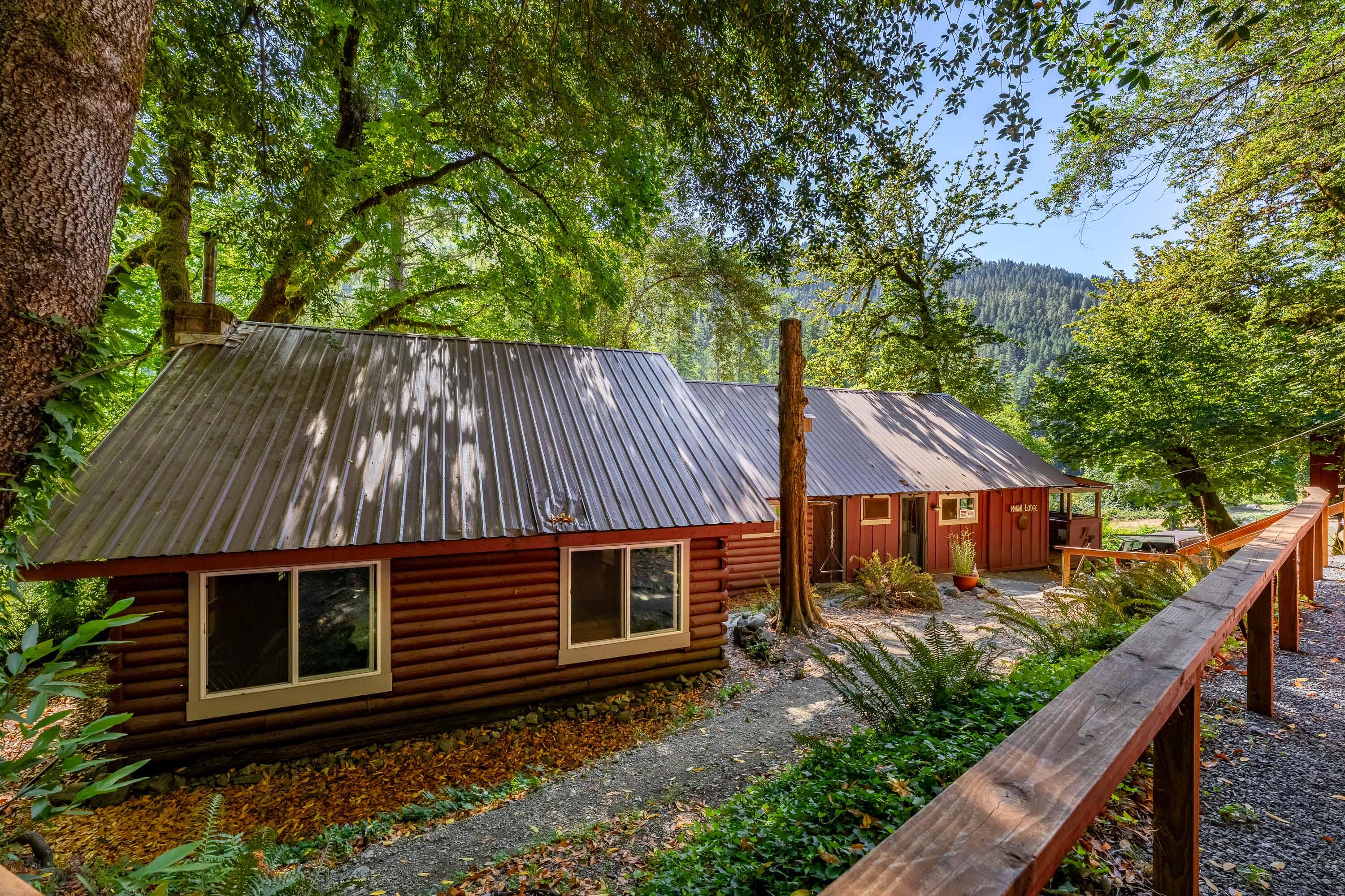 7800 Rogue River