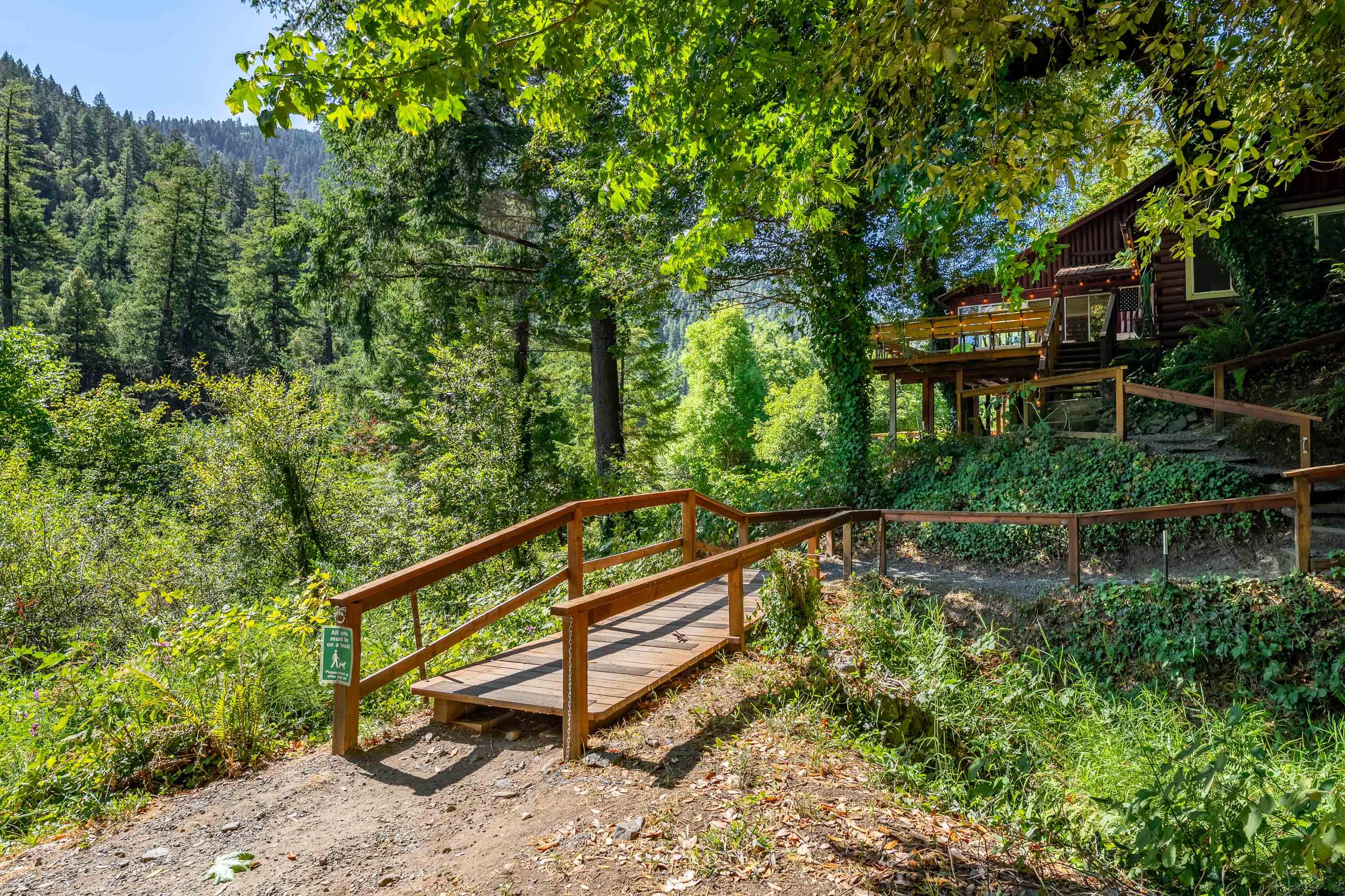 7800 Rogue River