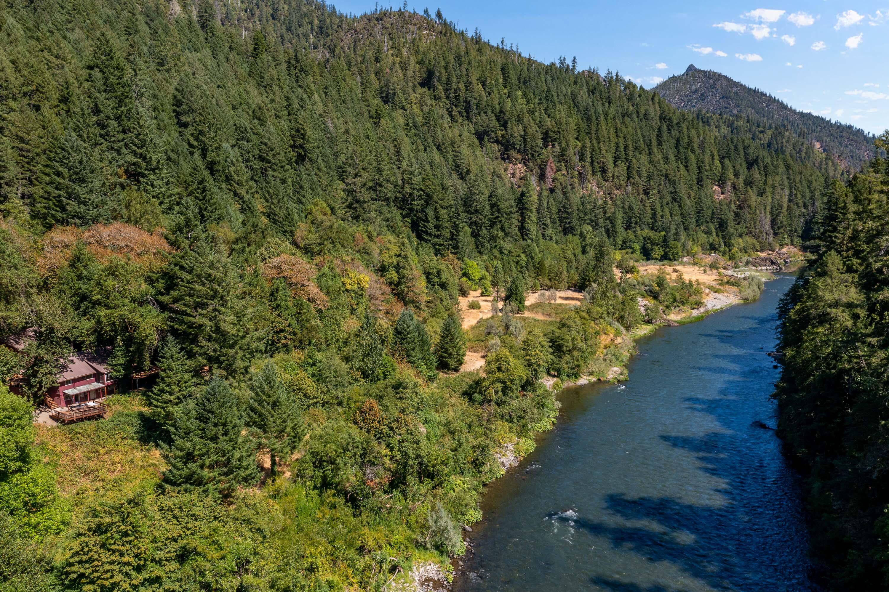 7800 Rogue River