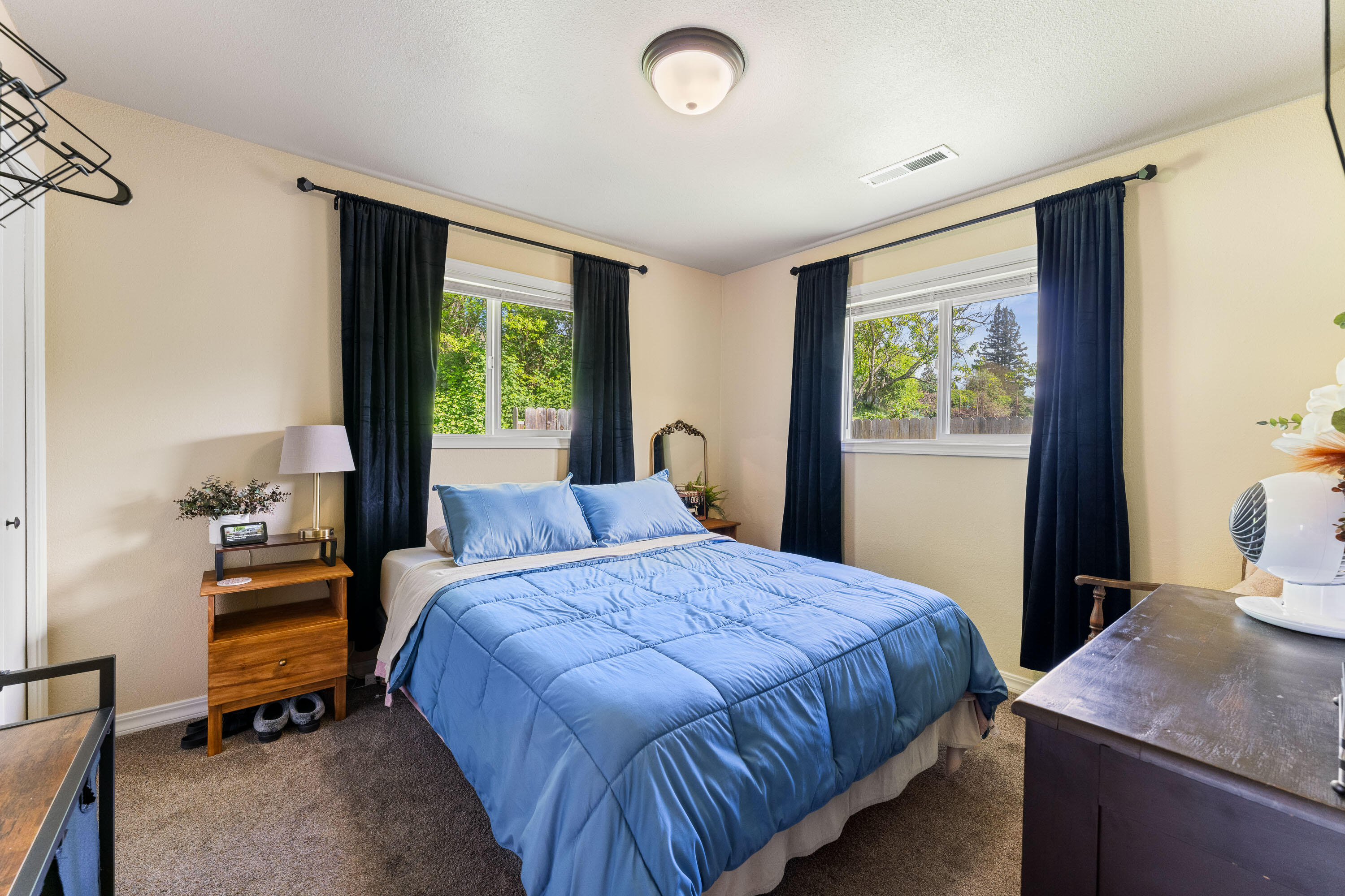 824 Pine Street, 1-4