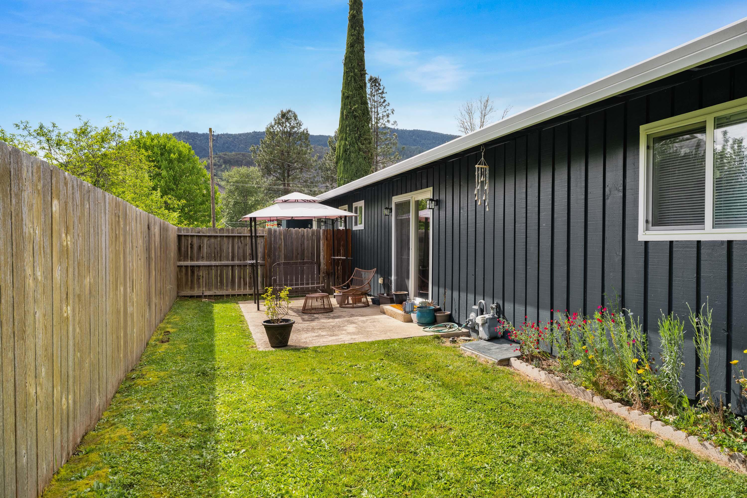 824 Pine Street, 1-4