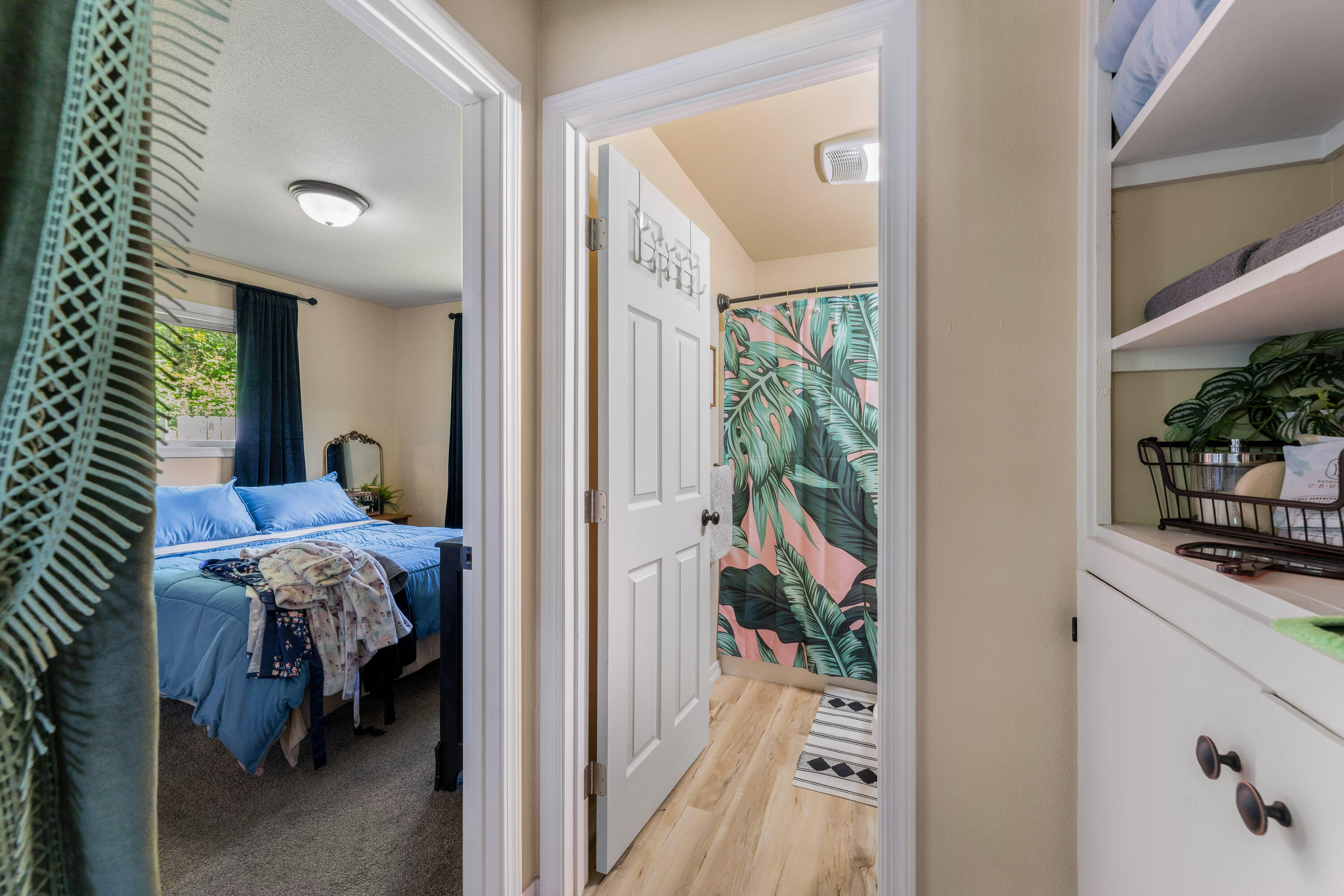 824 Pine Street, 1-4