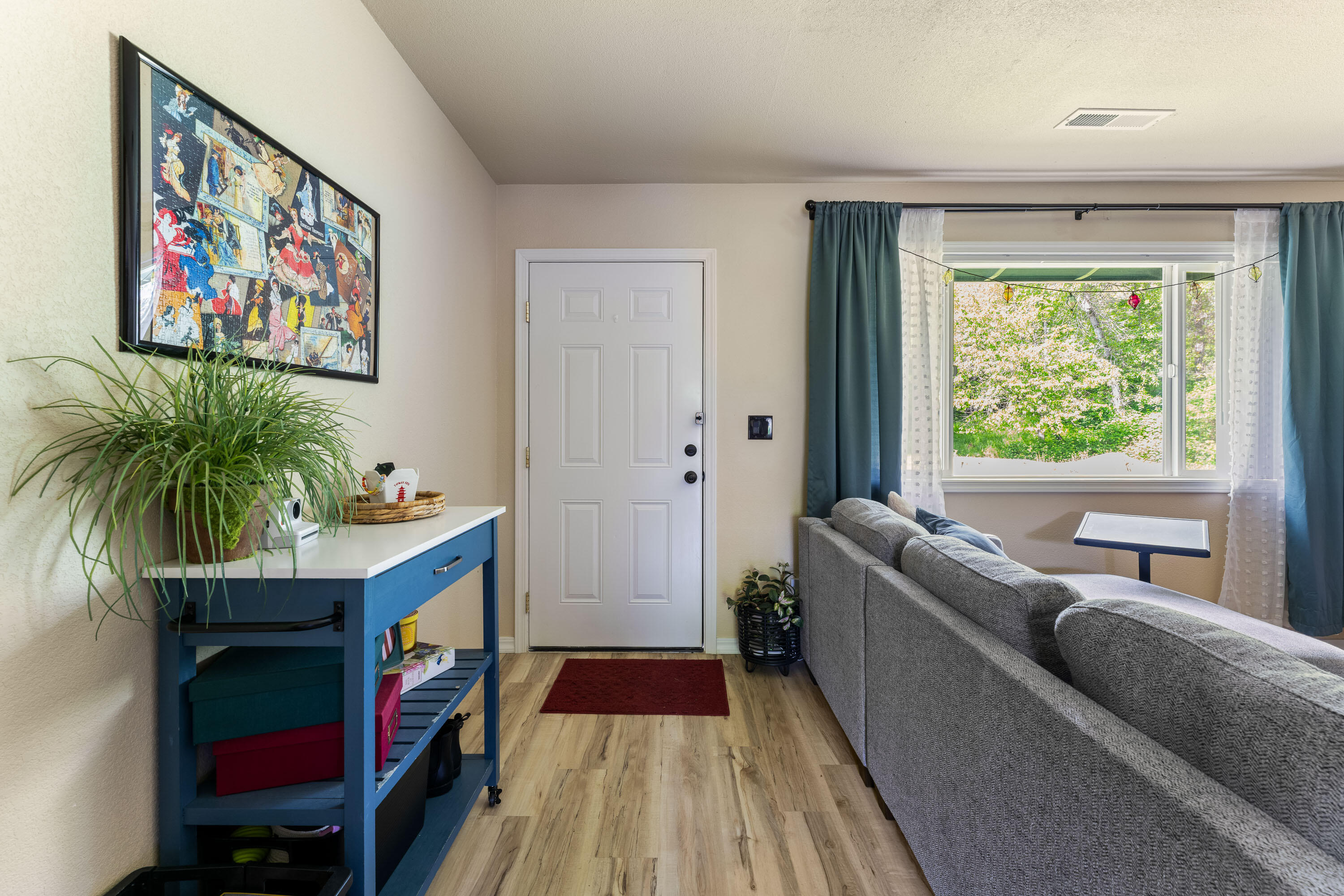 824 Pine Street, 1-4