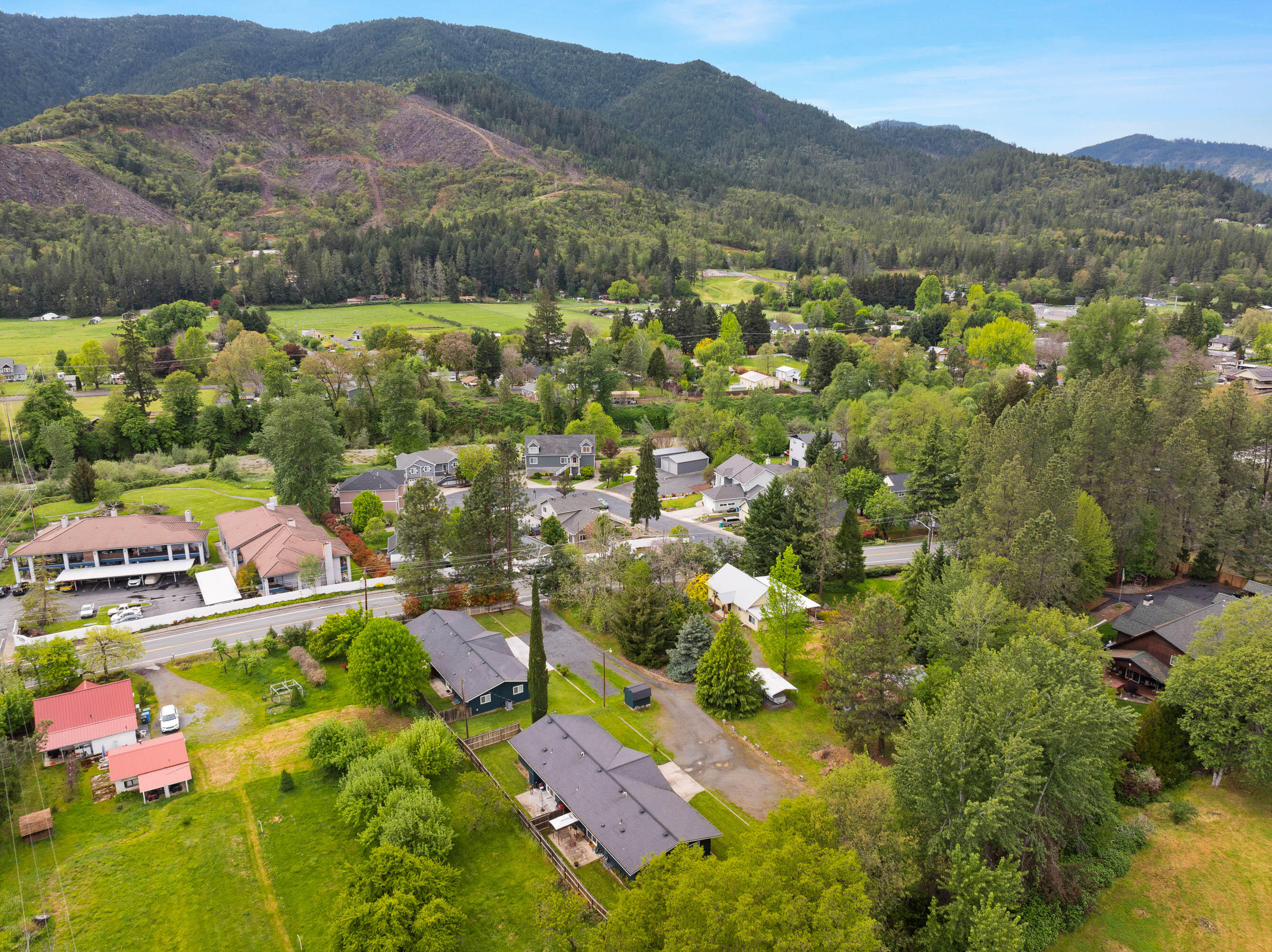 824 Pine Street, 1-4