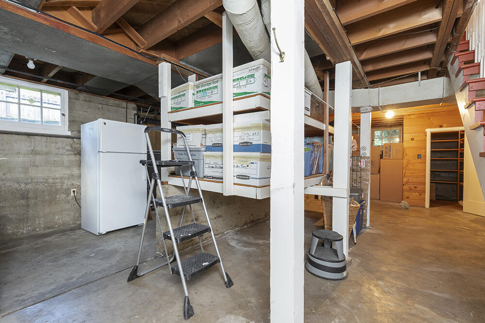 719 NW 3rd Street