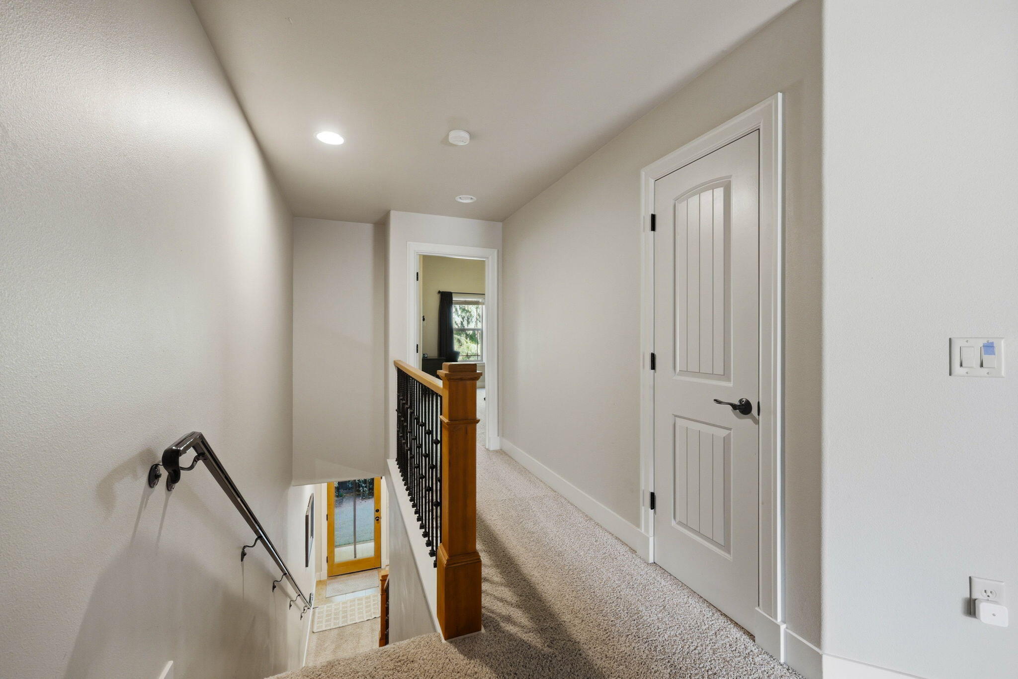 692 SE Vine Maple Lane