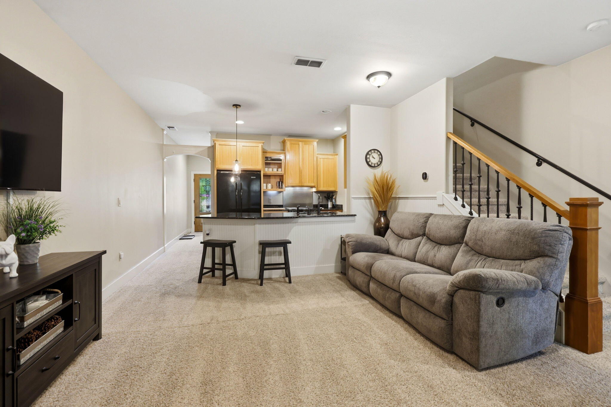 692 SE Vine Maple Lane