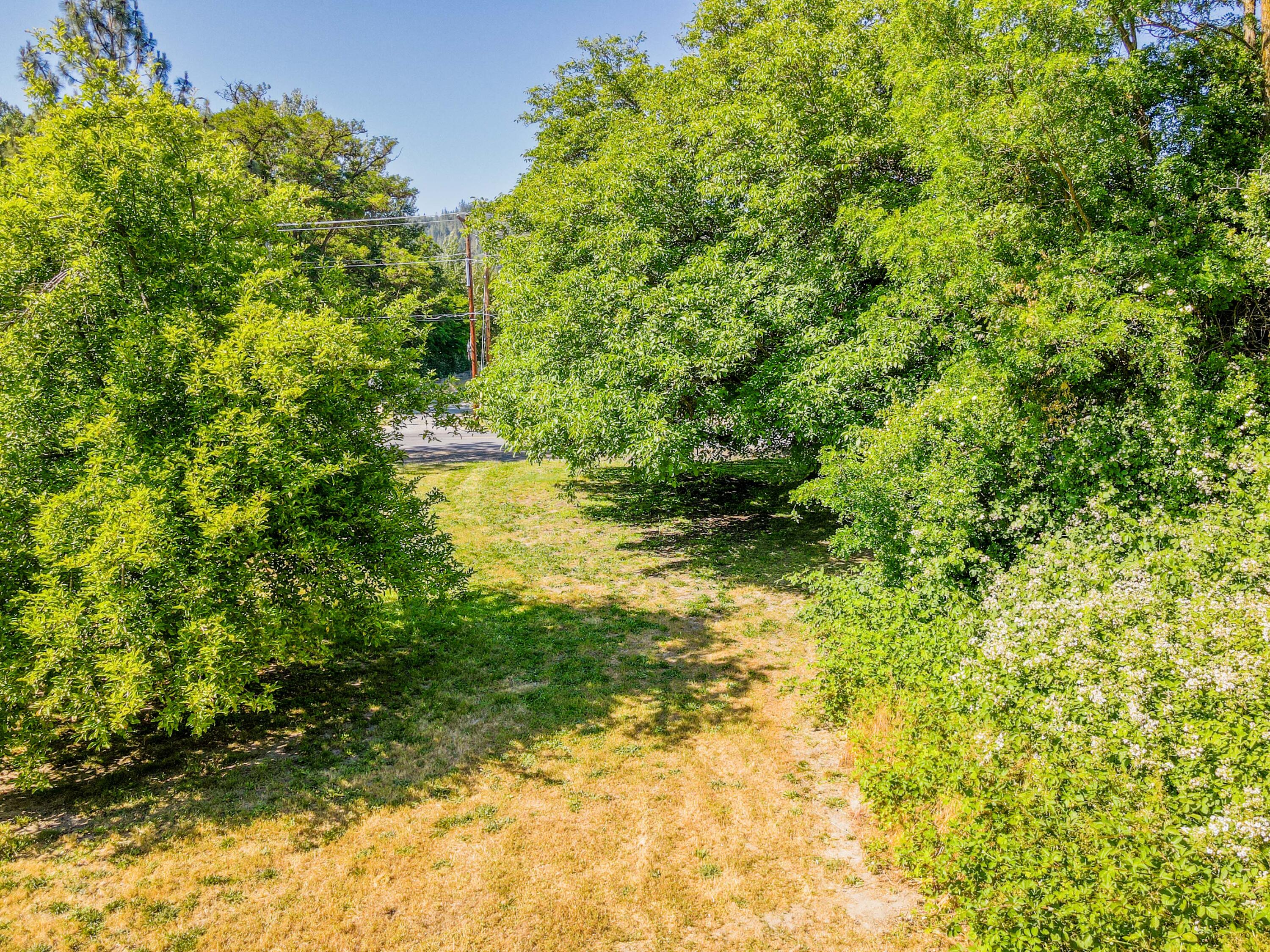 2087 Upper River