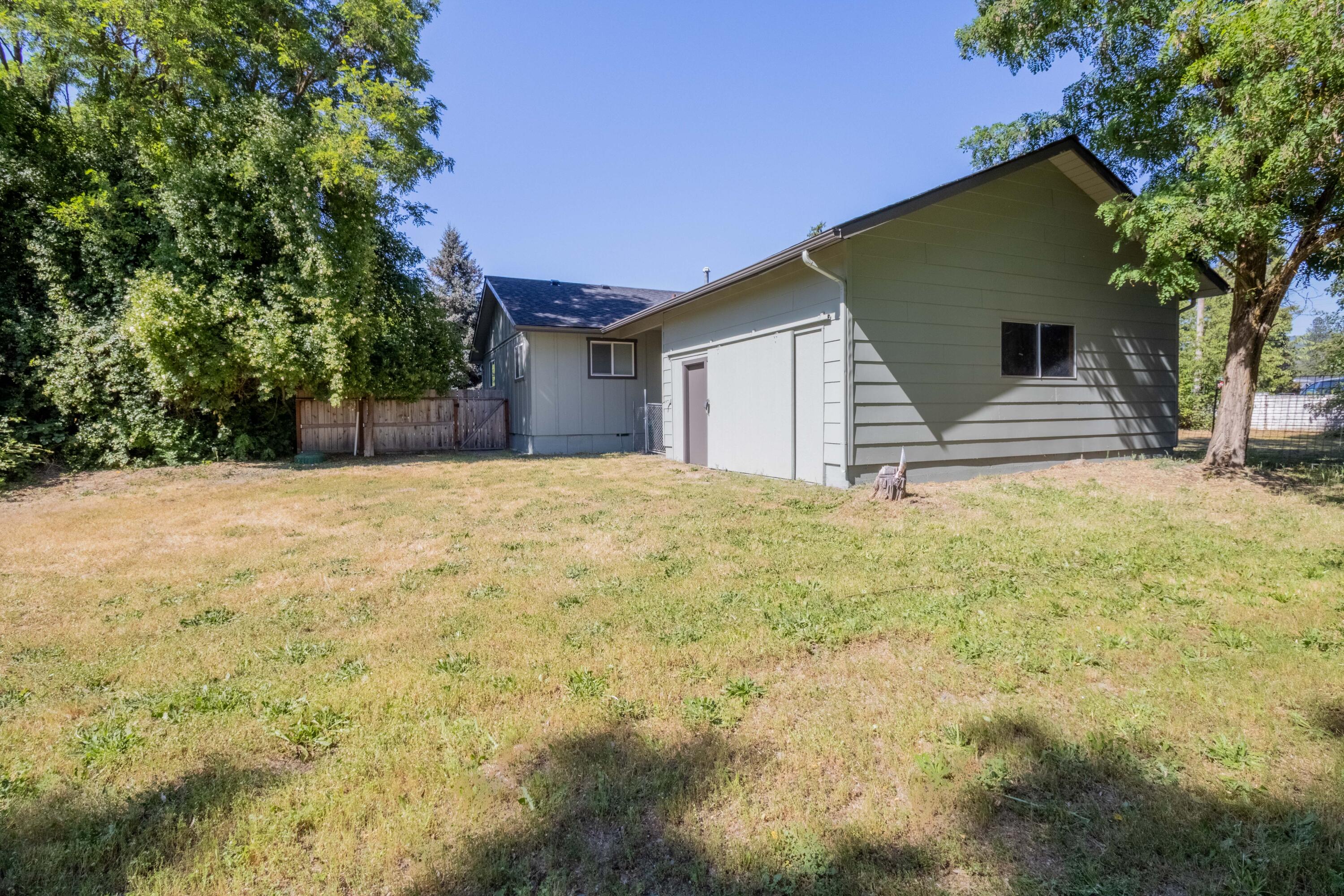 2087 Upper River