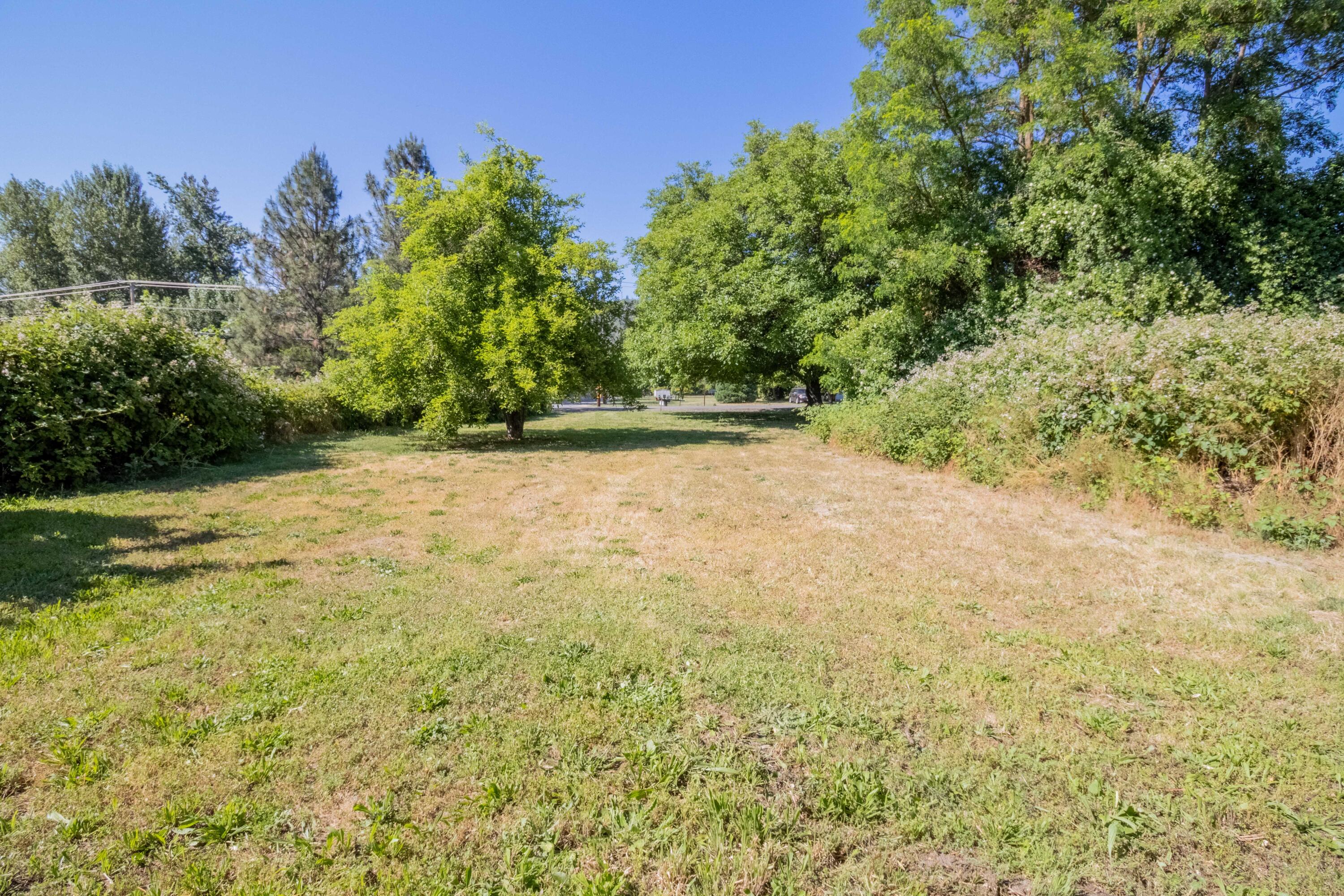2087 Upper River